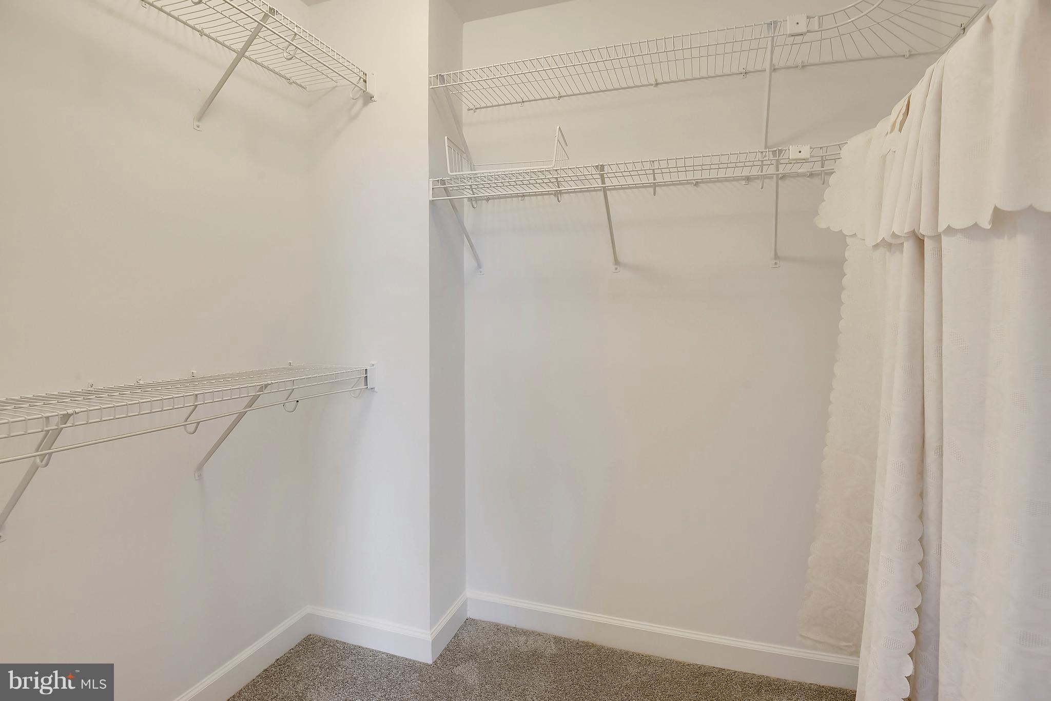 CARLIN SPRINGS - Residential