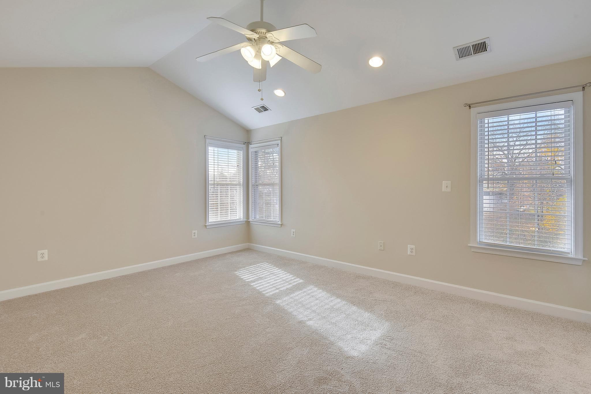 CARLIN SPRINGS - Residential