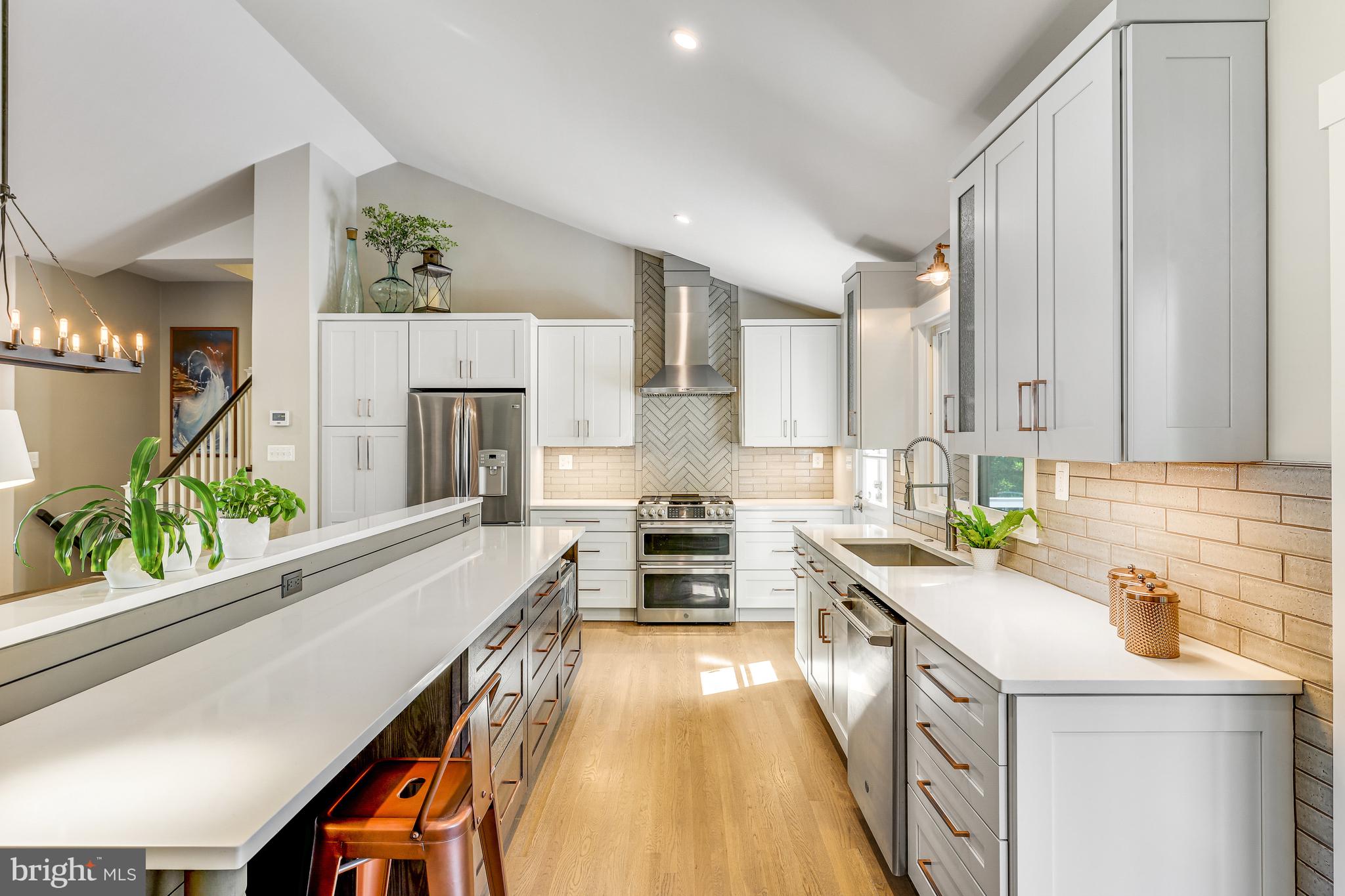 LEWINSVILLE HEIGHTS - Residential