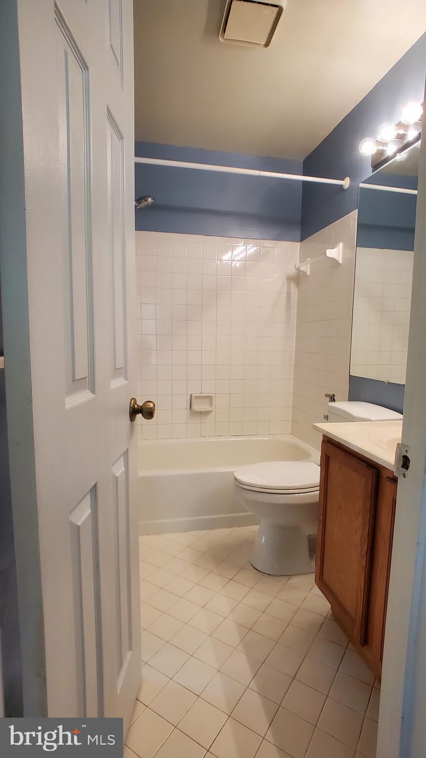 GREENS OF PATUXENT - Residential Lease