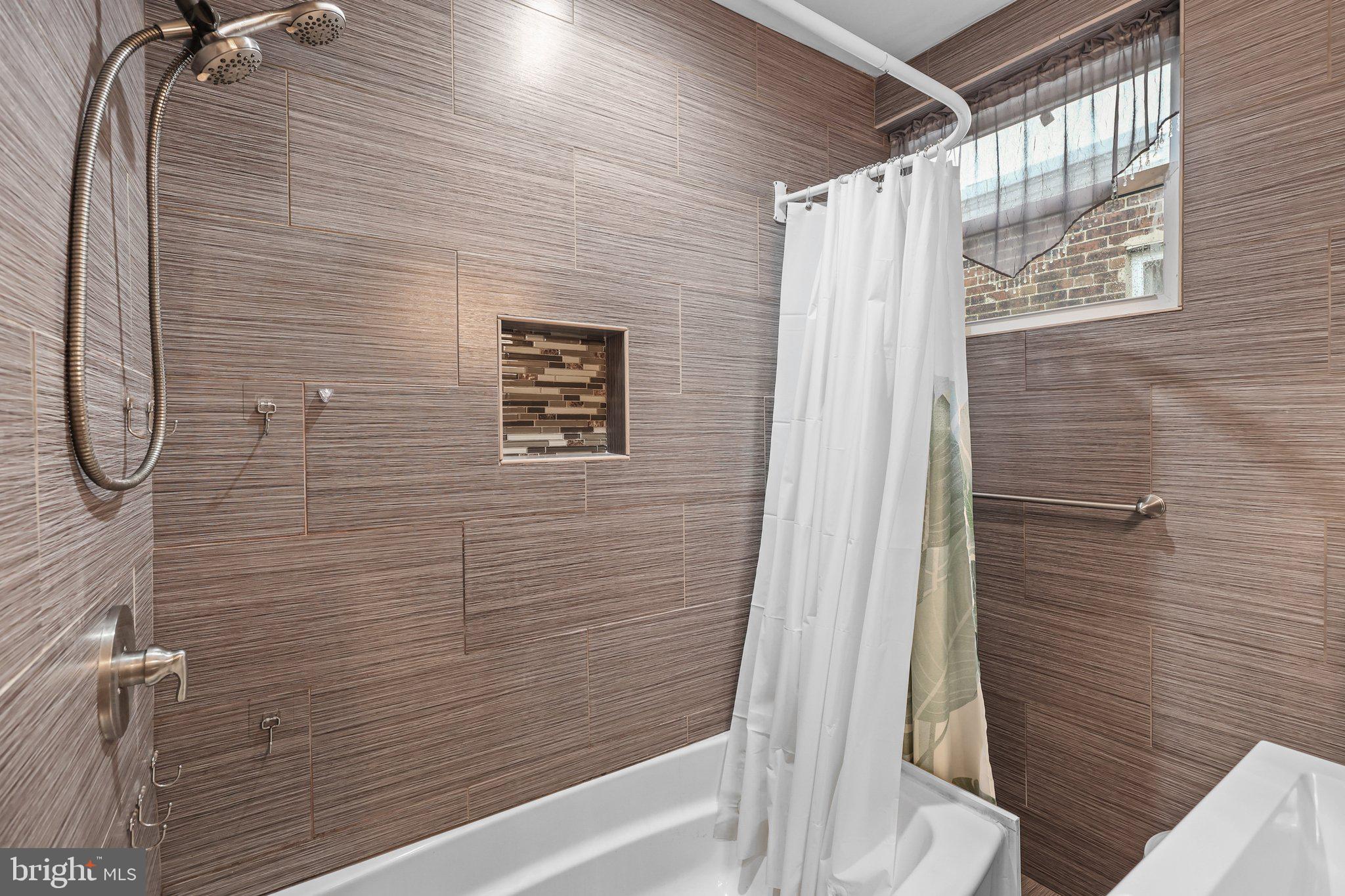 PORT RICHMOND - Residential