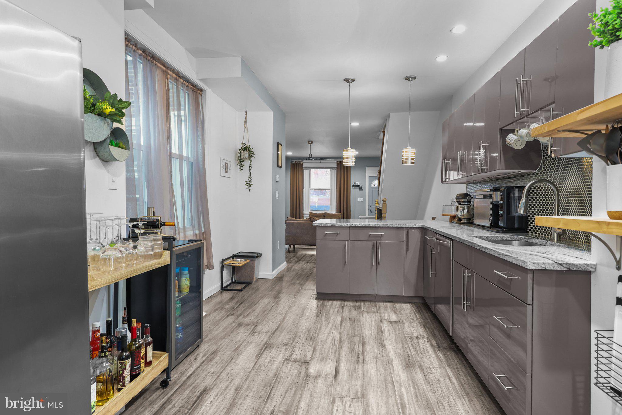 PORT RICHMOND - Residential