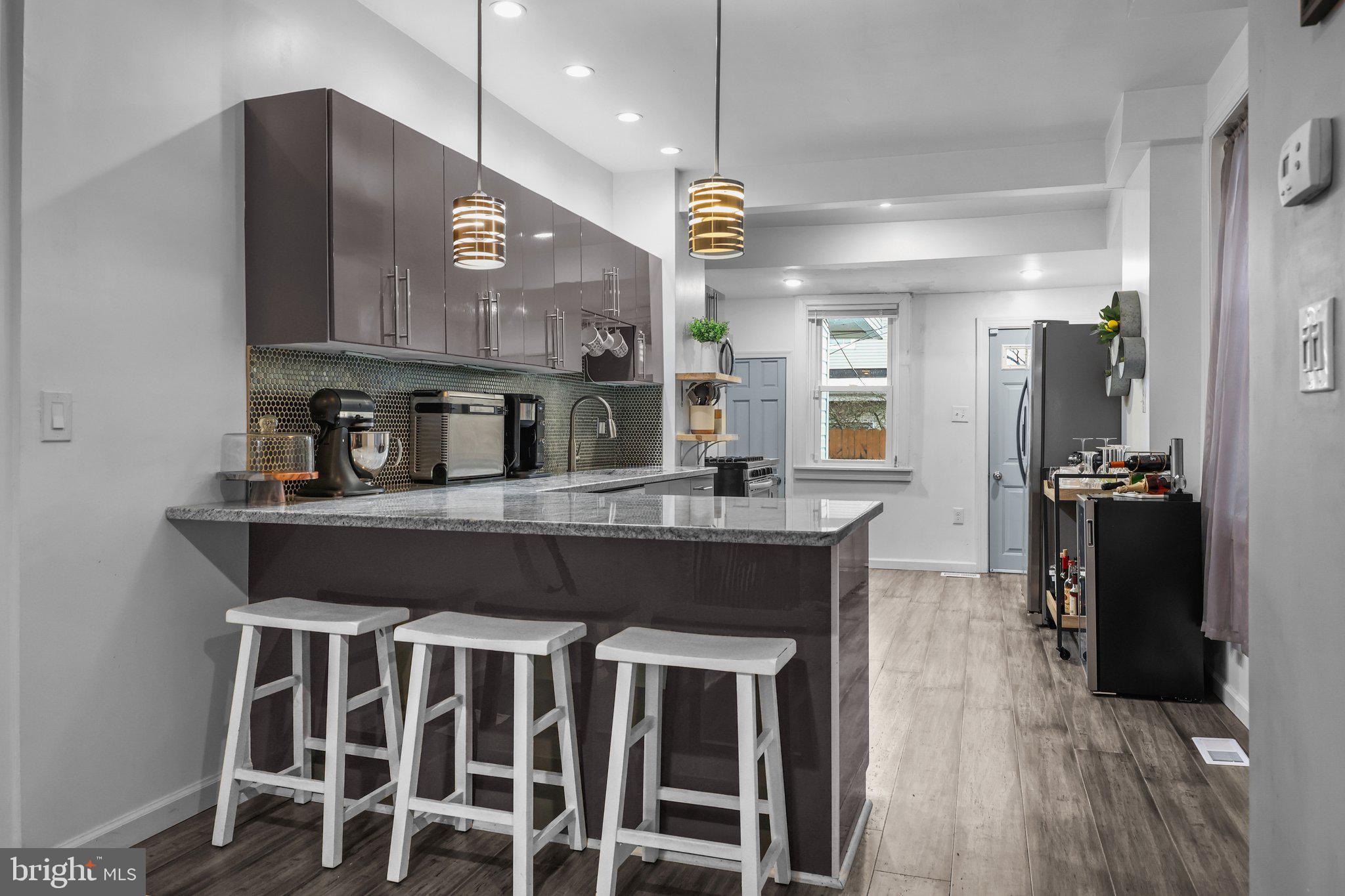 PORT RICHMOND - Residential