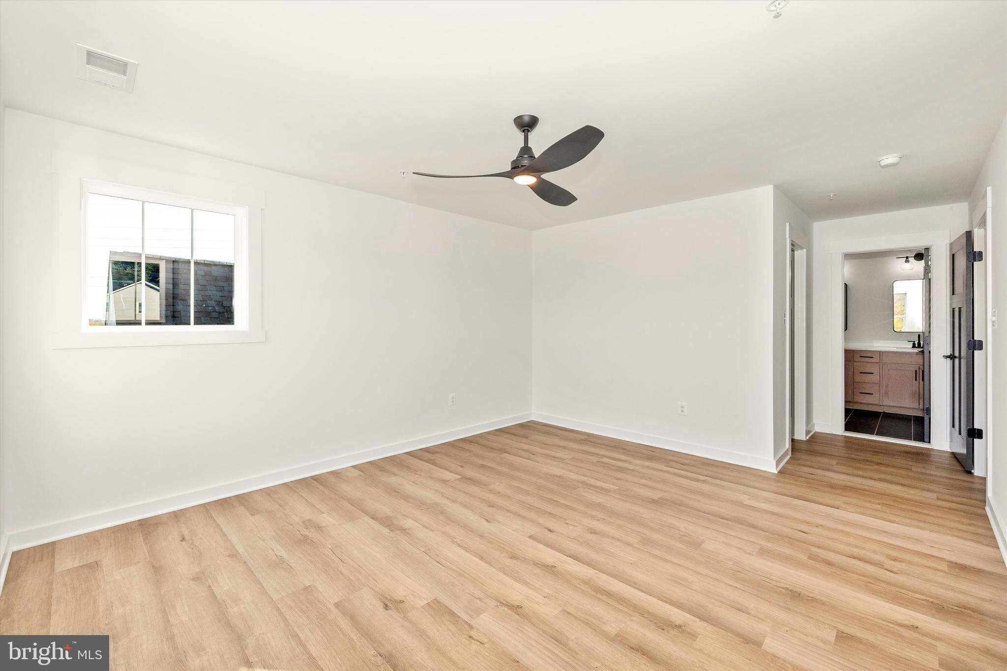 MYERSVILLE - Residential