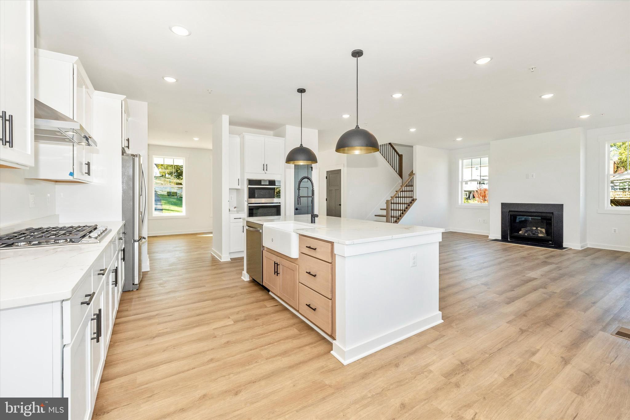 MYERSVILLE - Residential