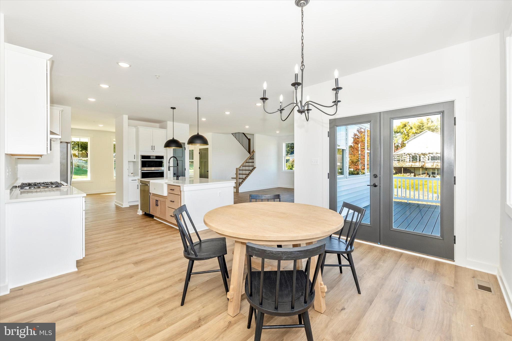 MYERSVILLE - Residential