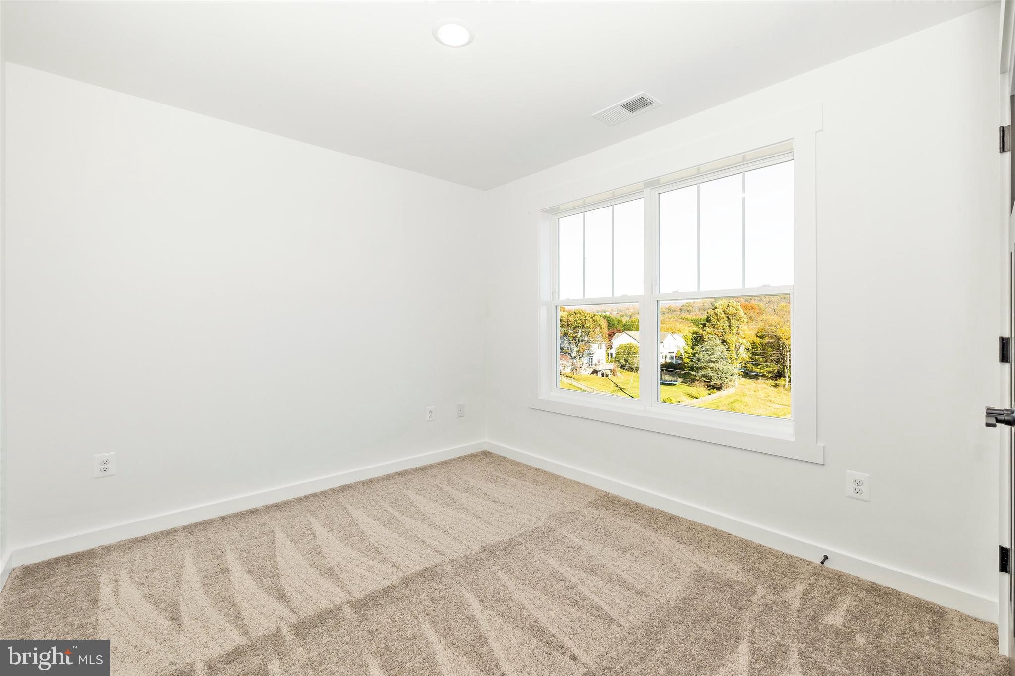 MYERSVILLE - Residential