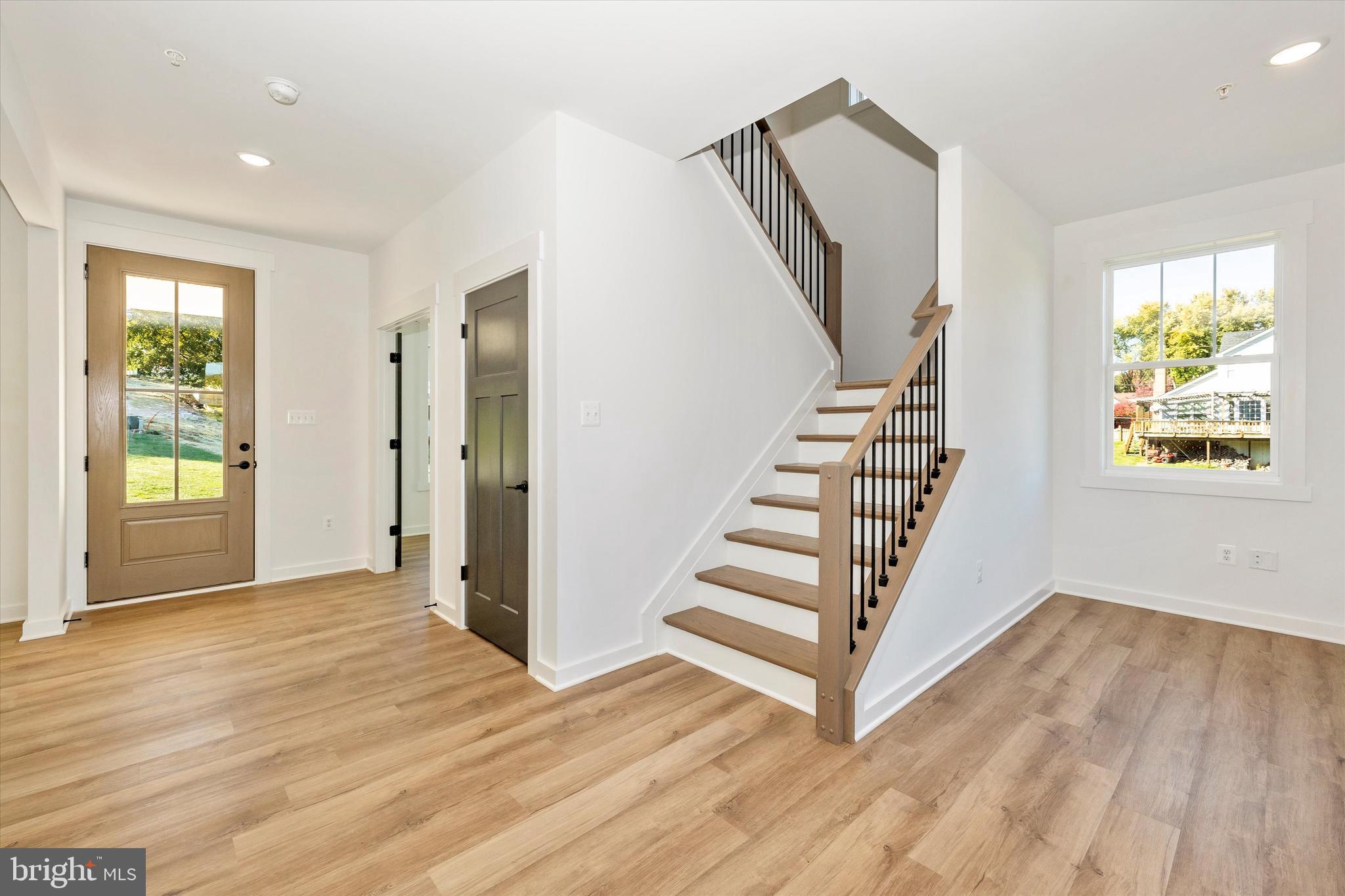 MYERSVILLE - Residential