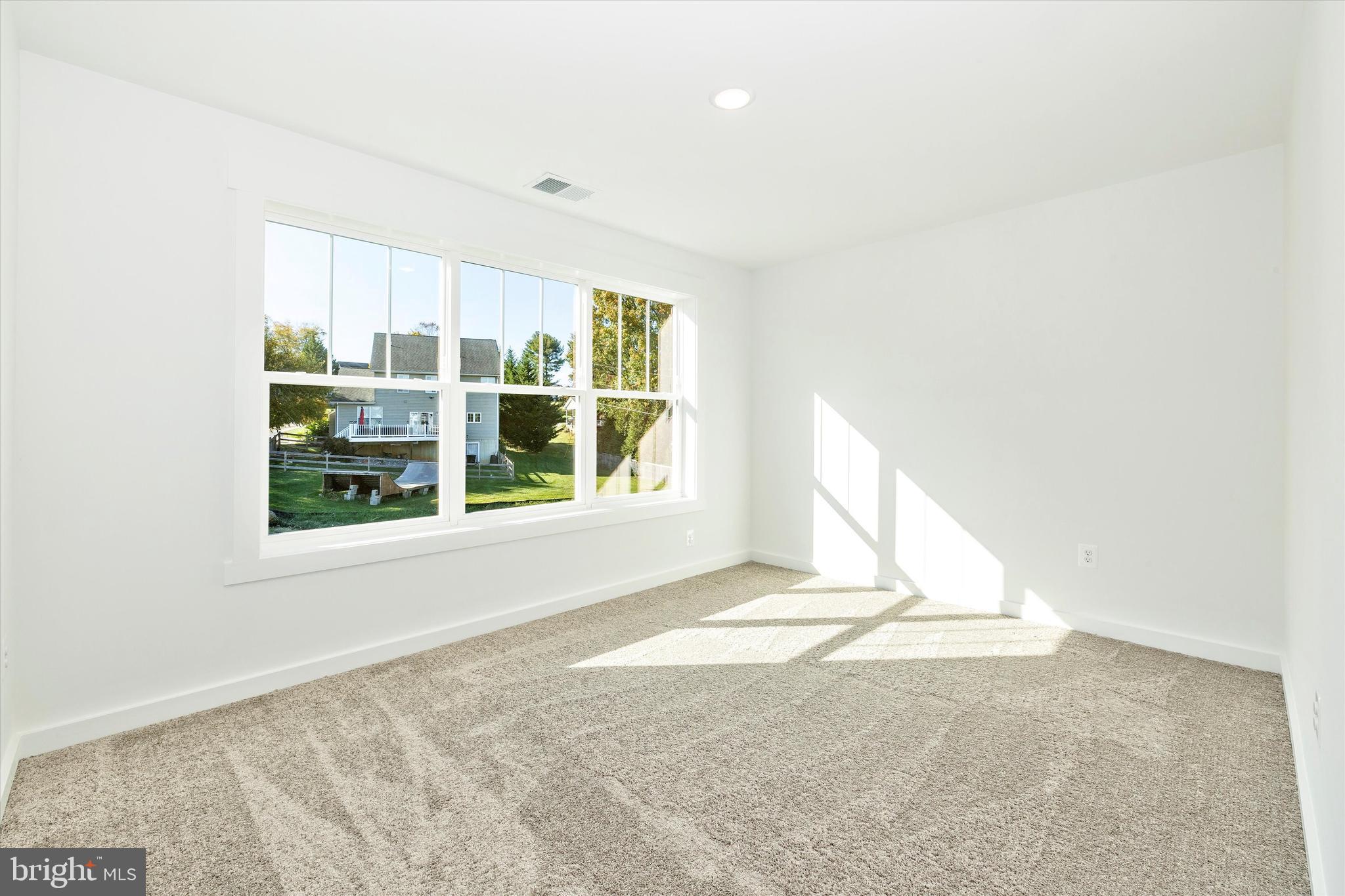 MYERSVILLE - Residential