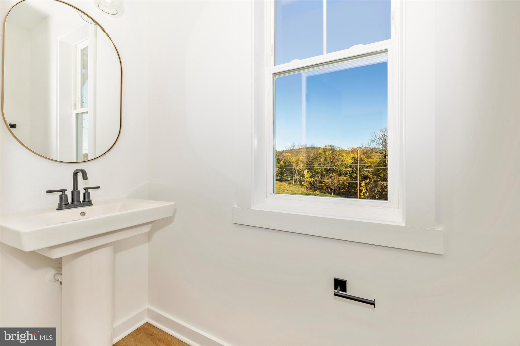 MYERSVILLE - Residential