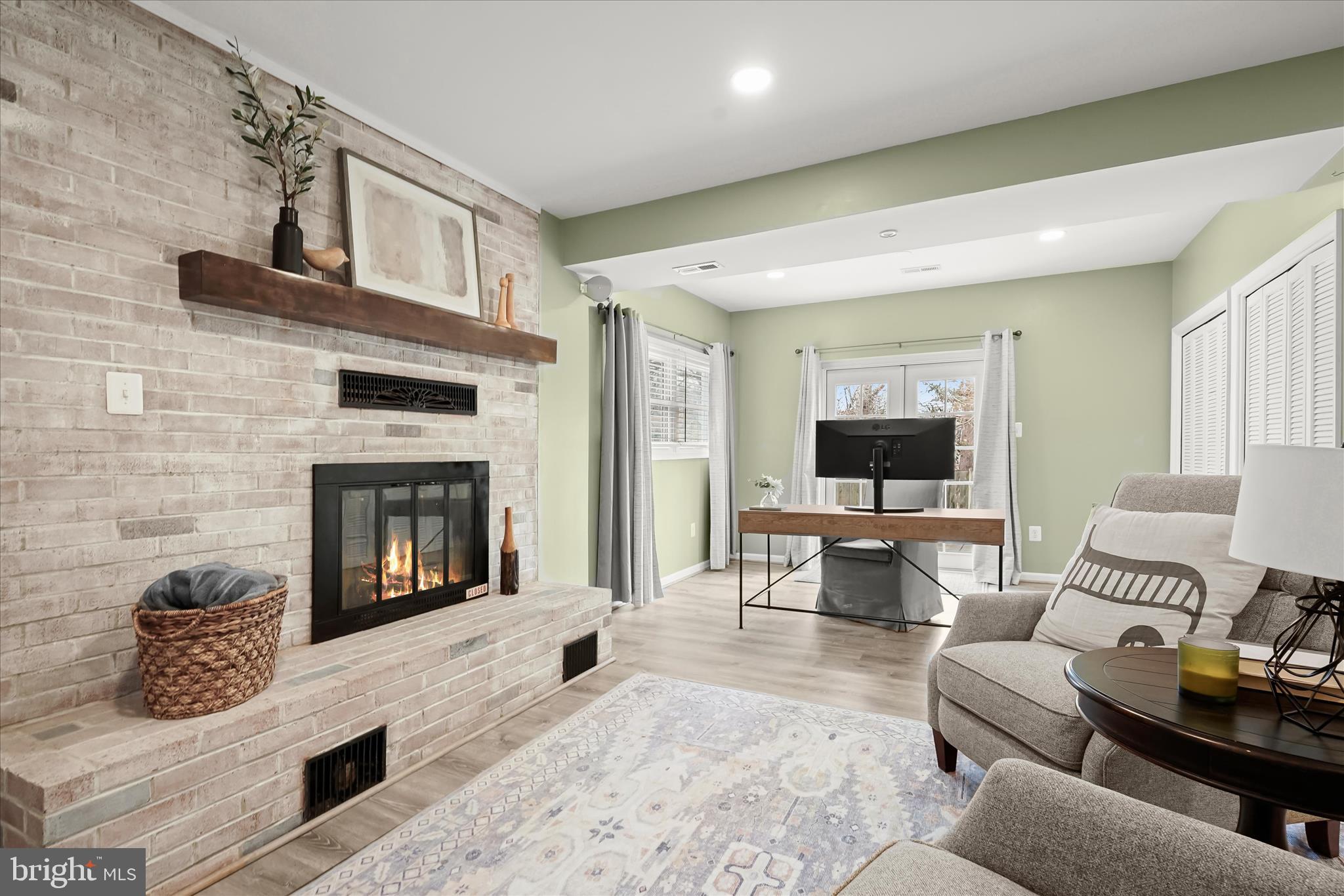 STERLING  PARK - Residential