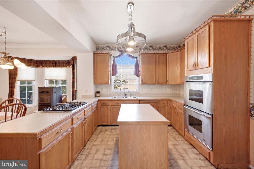 Photo of 5050 Antioch Road, HAYMARKET, VA 20169 (MLS # VAPW2124958)
