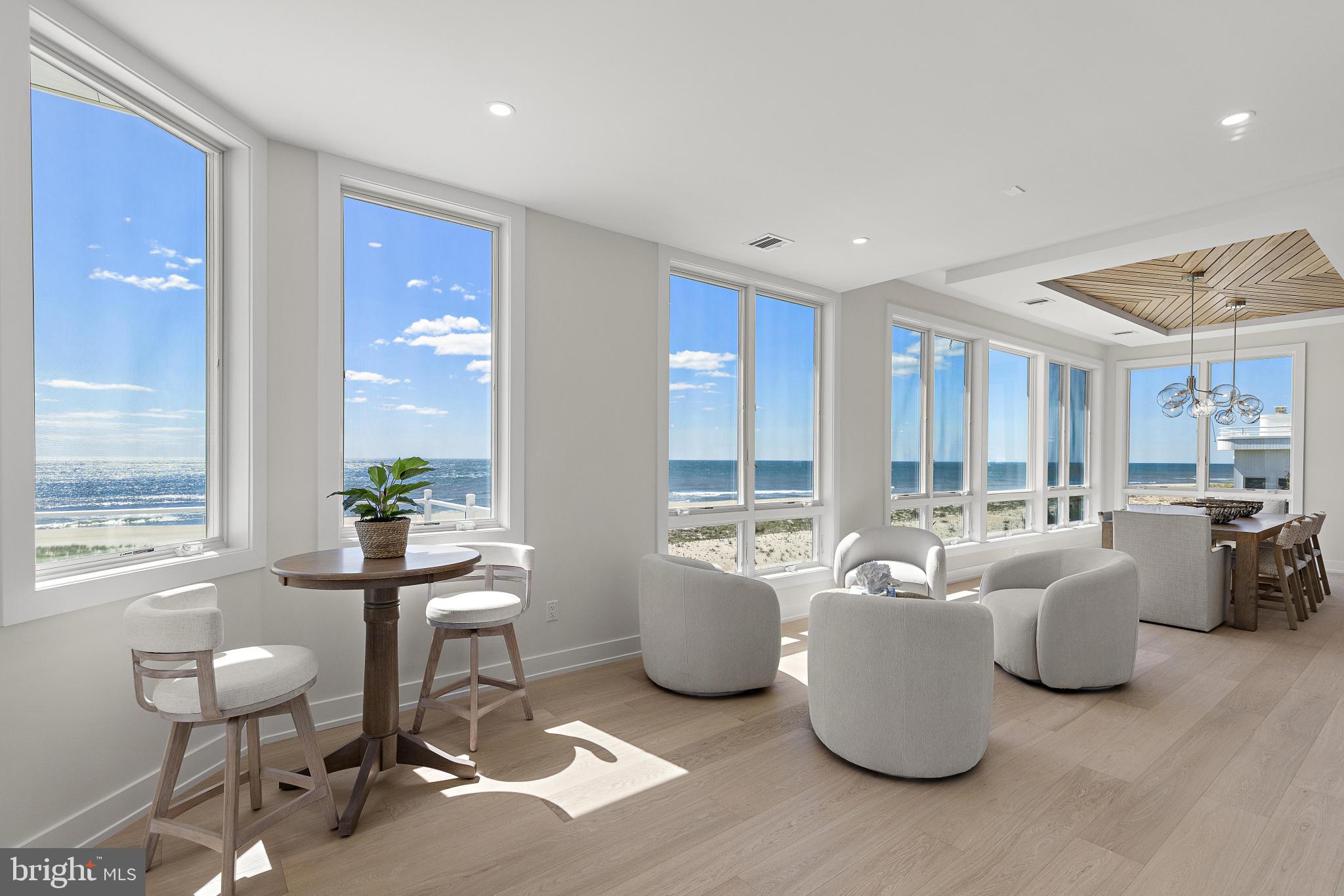 1123 LONG BEACH C