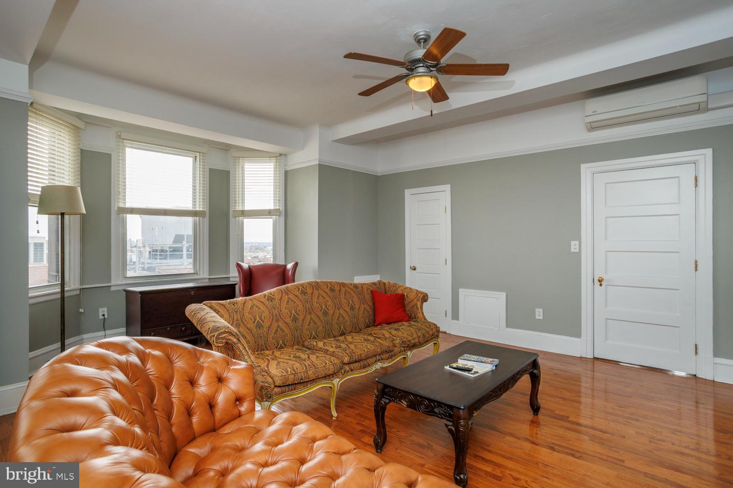 WASHINGTON SQ WEST - Residential