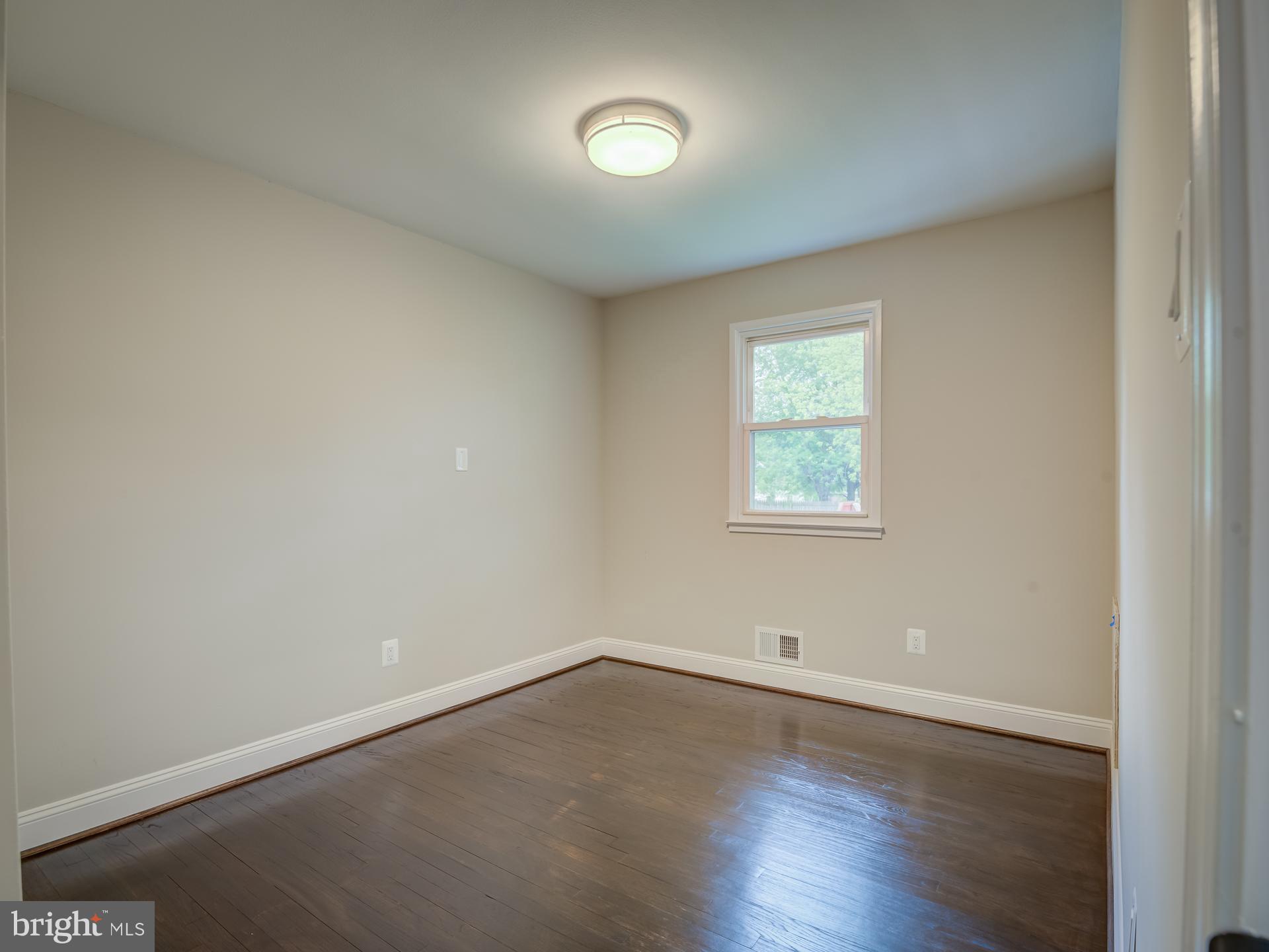 WALDON WOODS - Residential