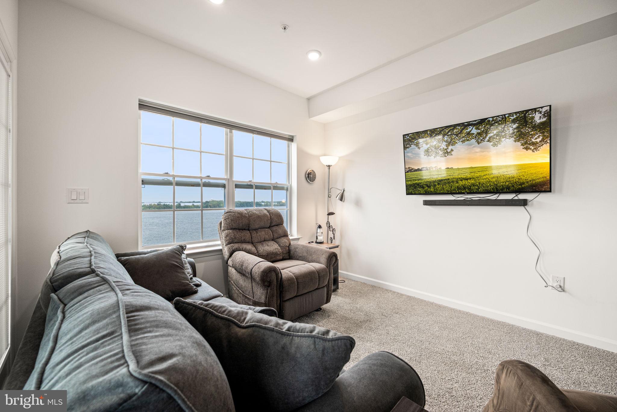 RADCLIFFE COURT - Residential