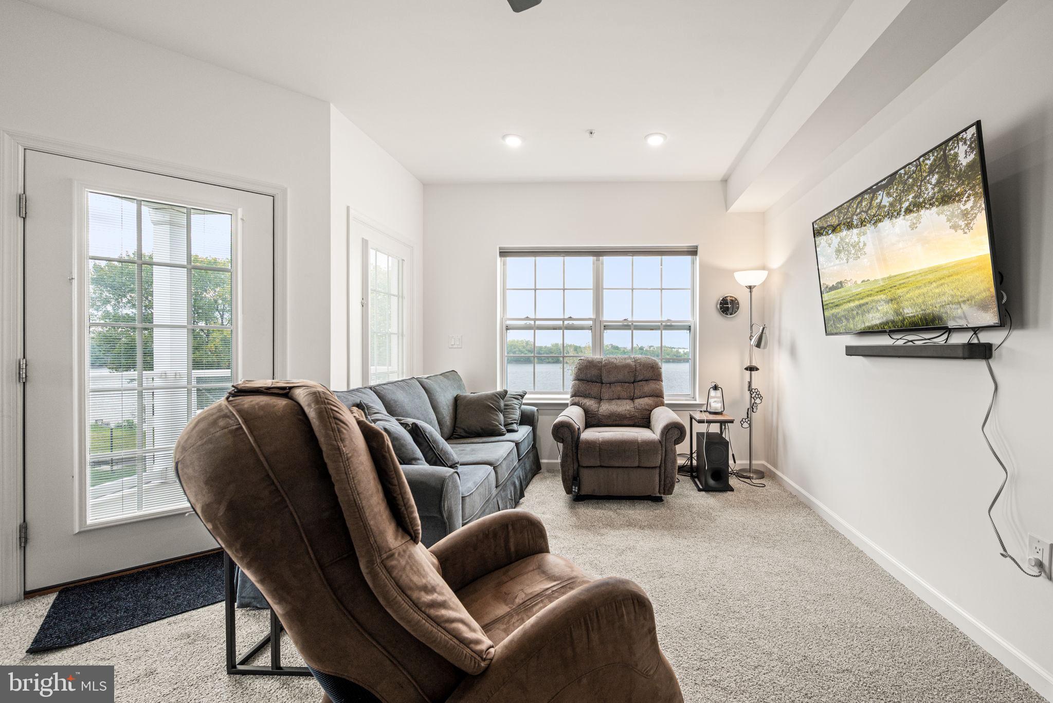 RADCLIFFE COURT - Residential