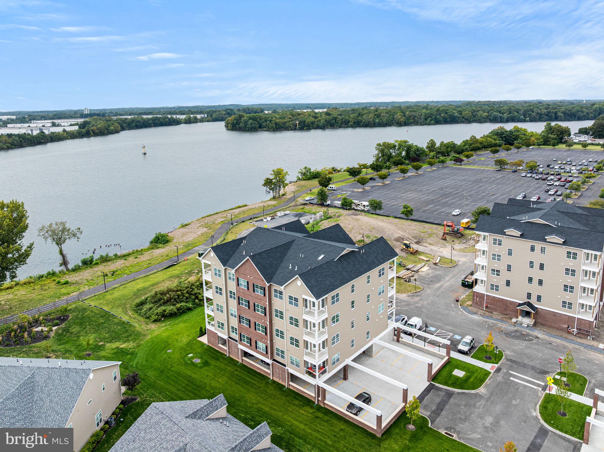 RADCLIFFE COURT - Residential