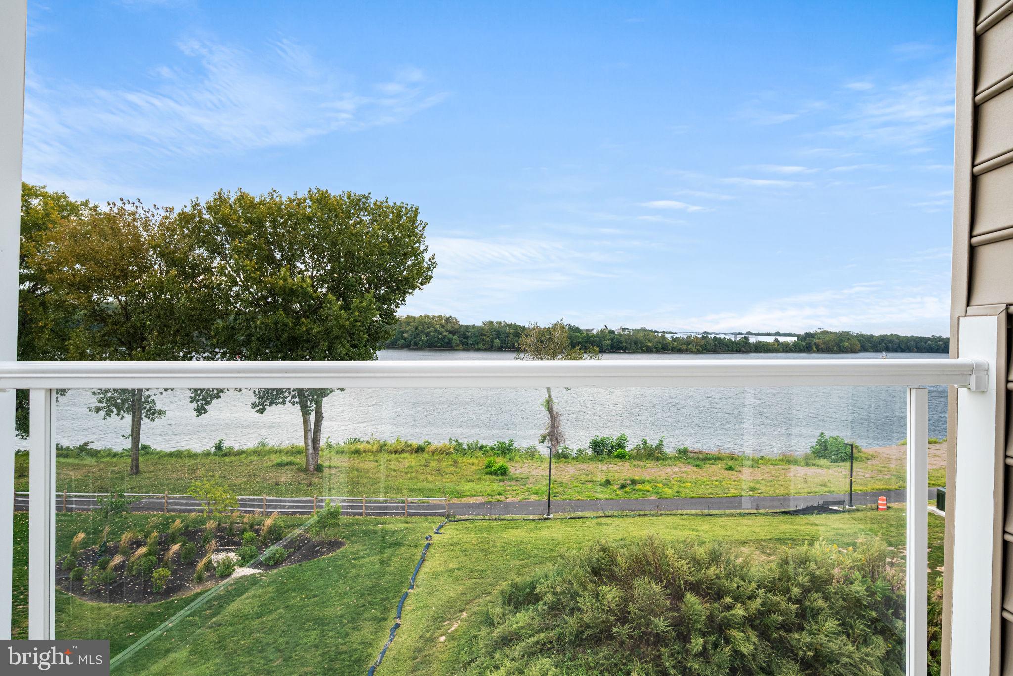 RADCLIFFE COURT - Residential