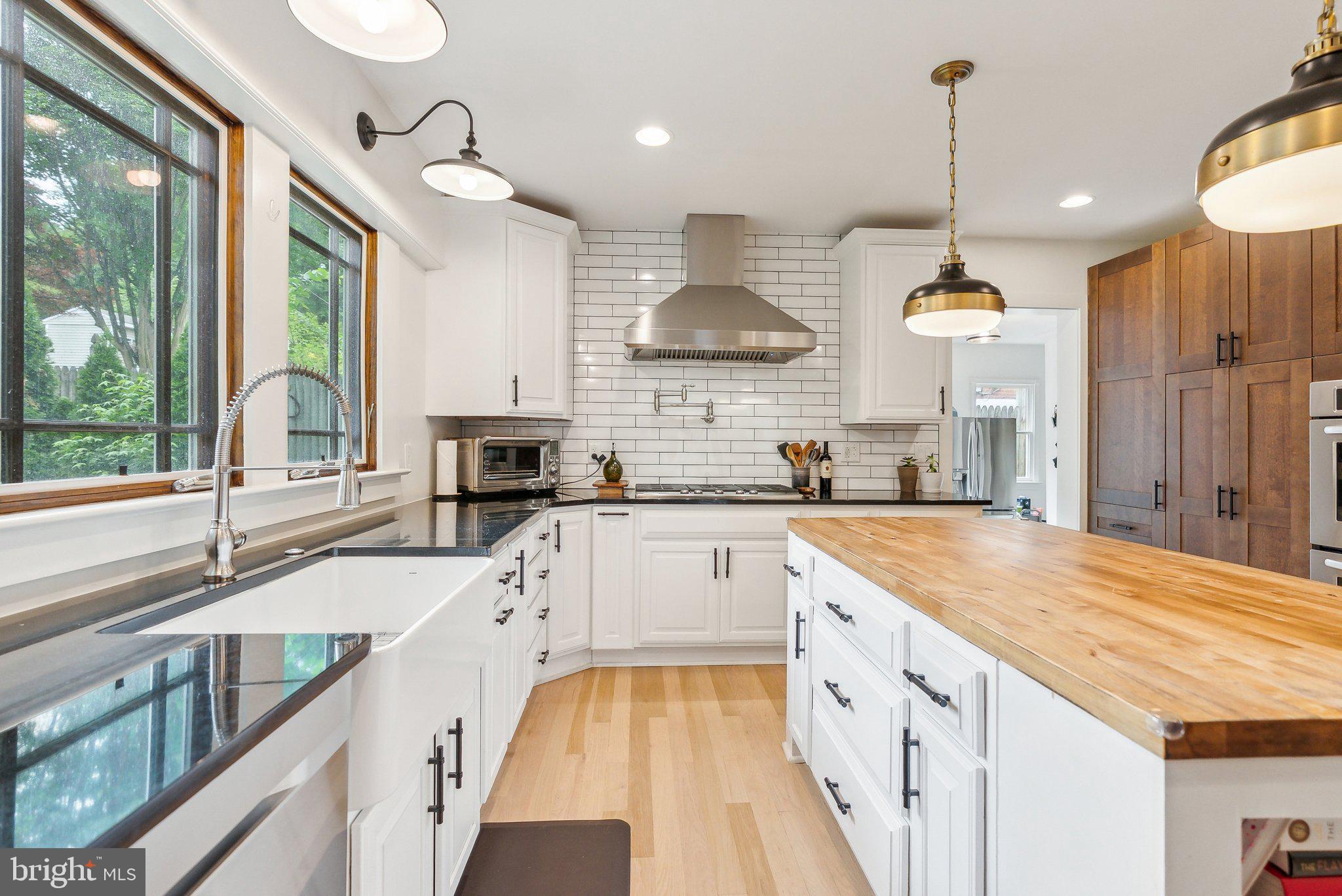 VIRGINIA HILLS - Residential