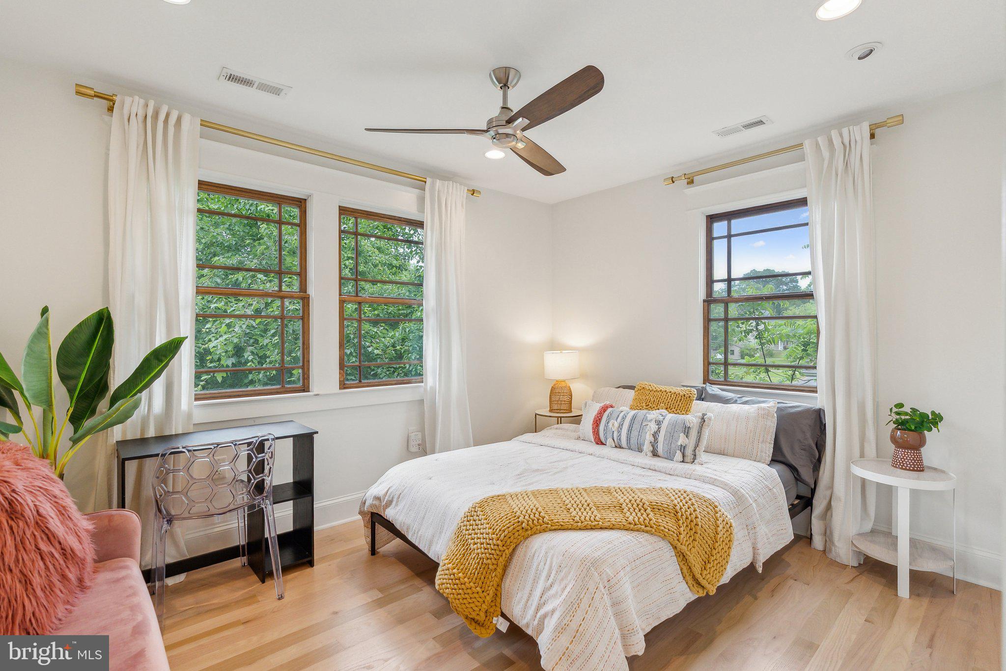 VIRGINIA HILLS - Residential