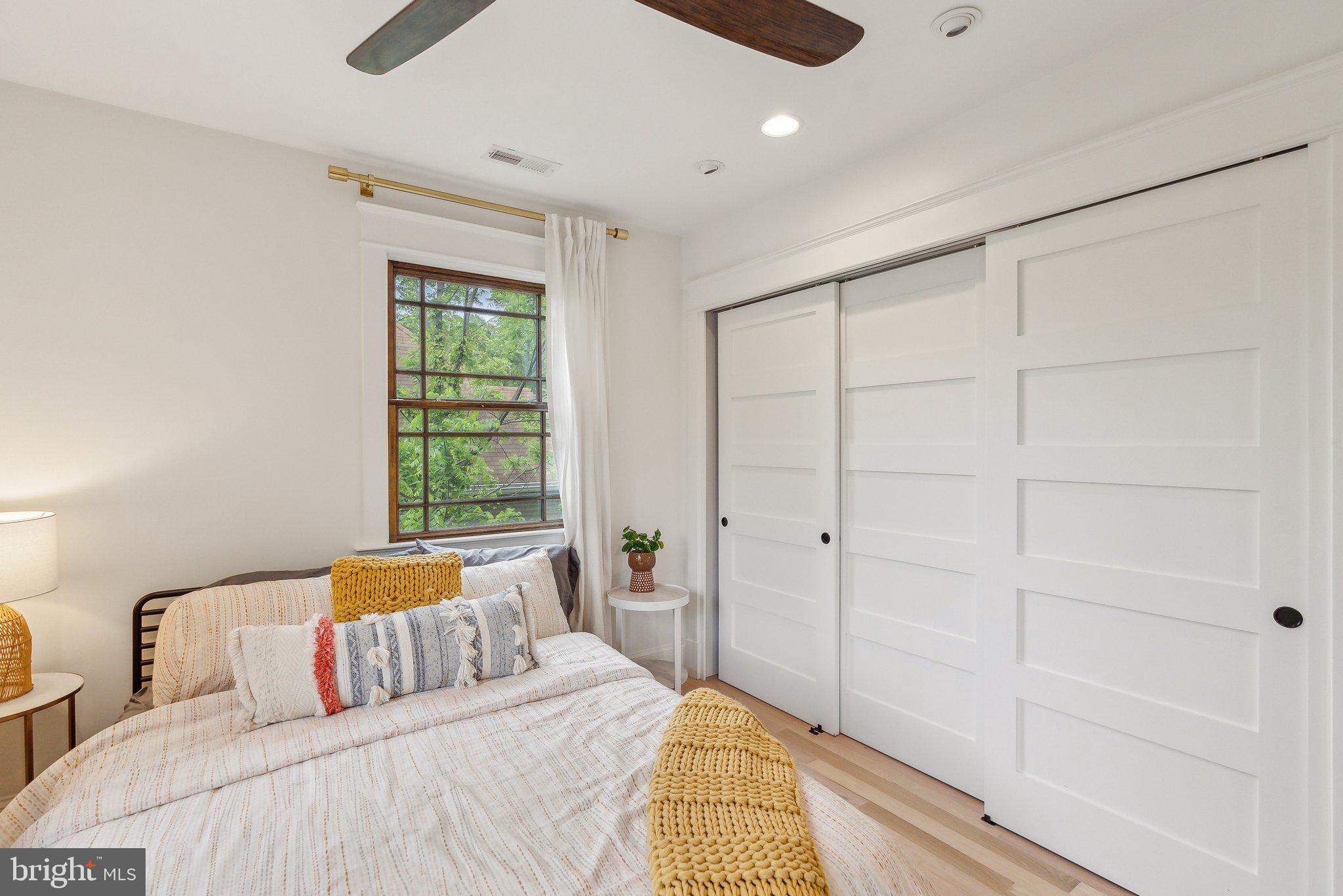 VIRGINIA HILLS - Residential