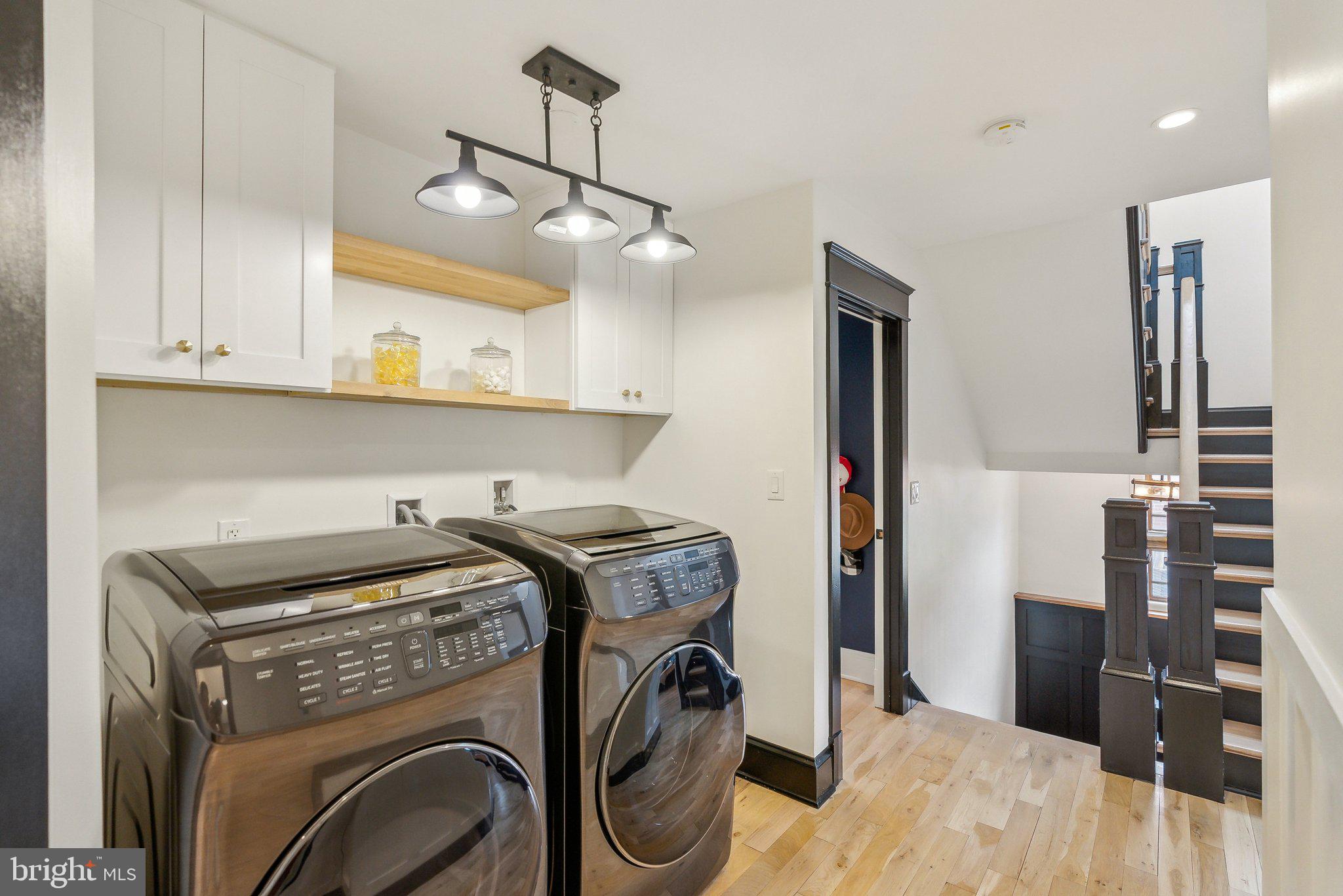 VIRGINIA HILLS - Residential