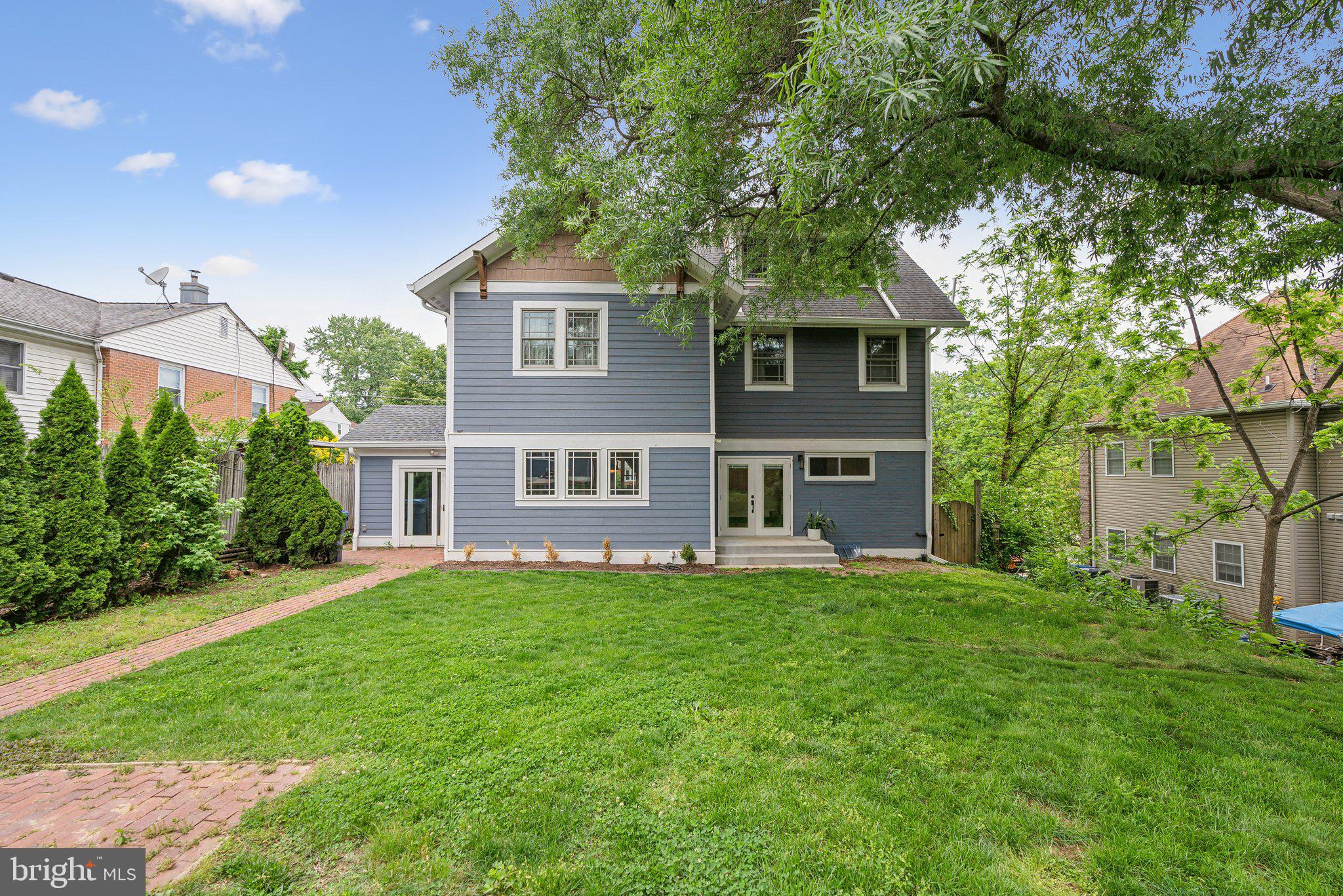 VIRGINIA HILLS - Residential