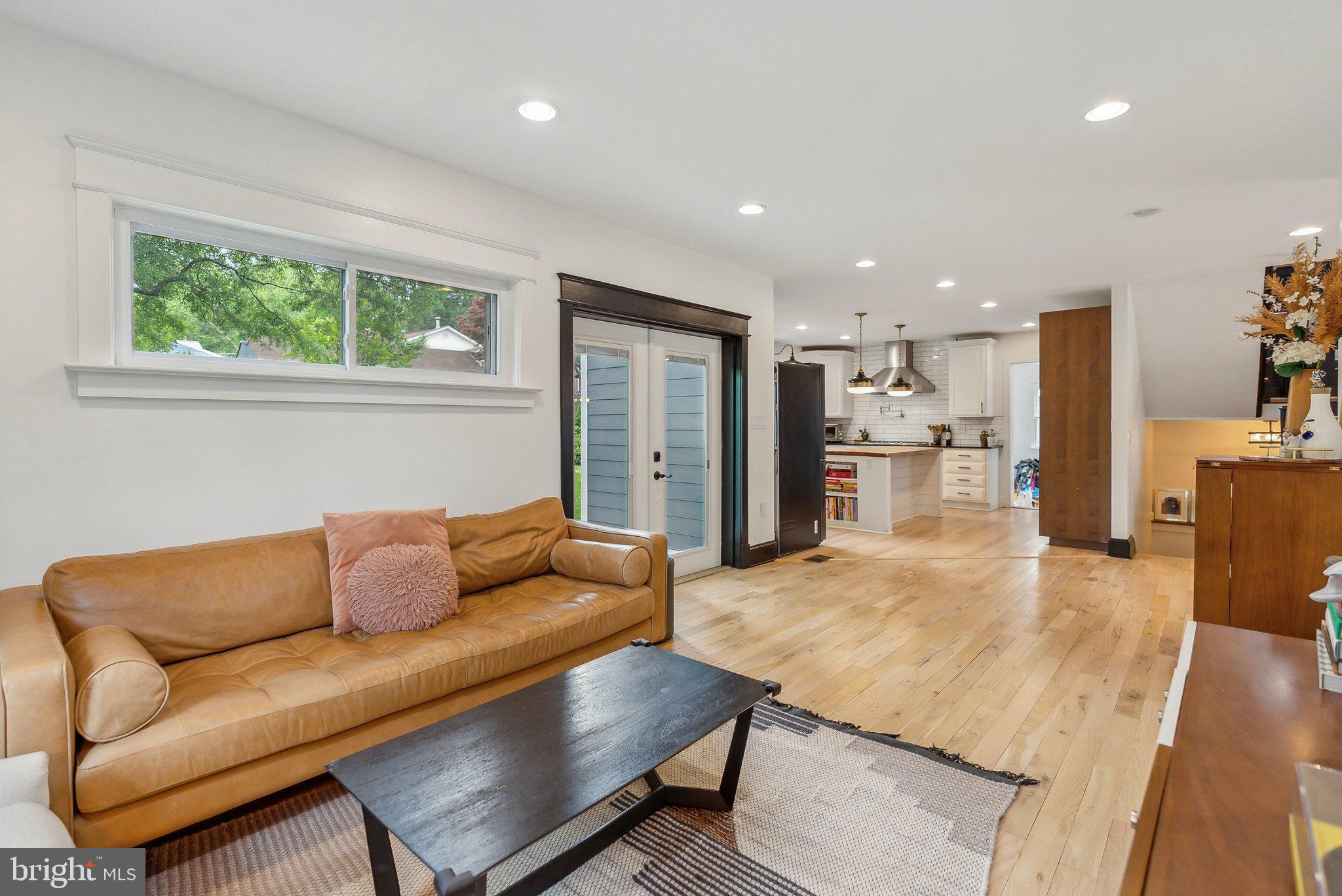 VIRGINIA HILLS - Residential