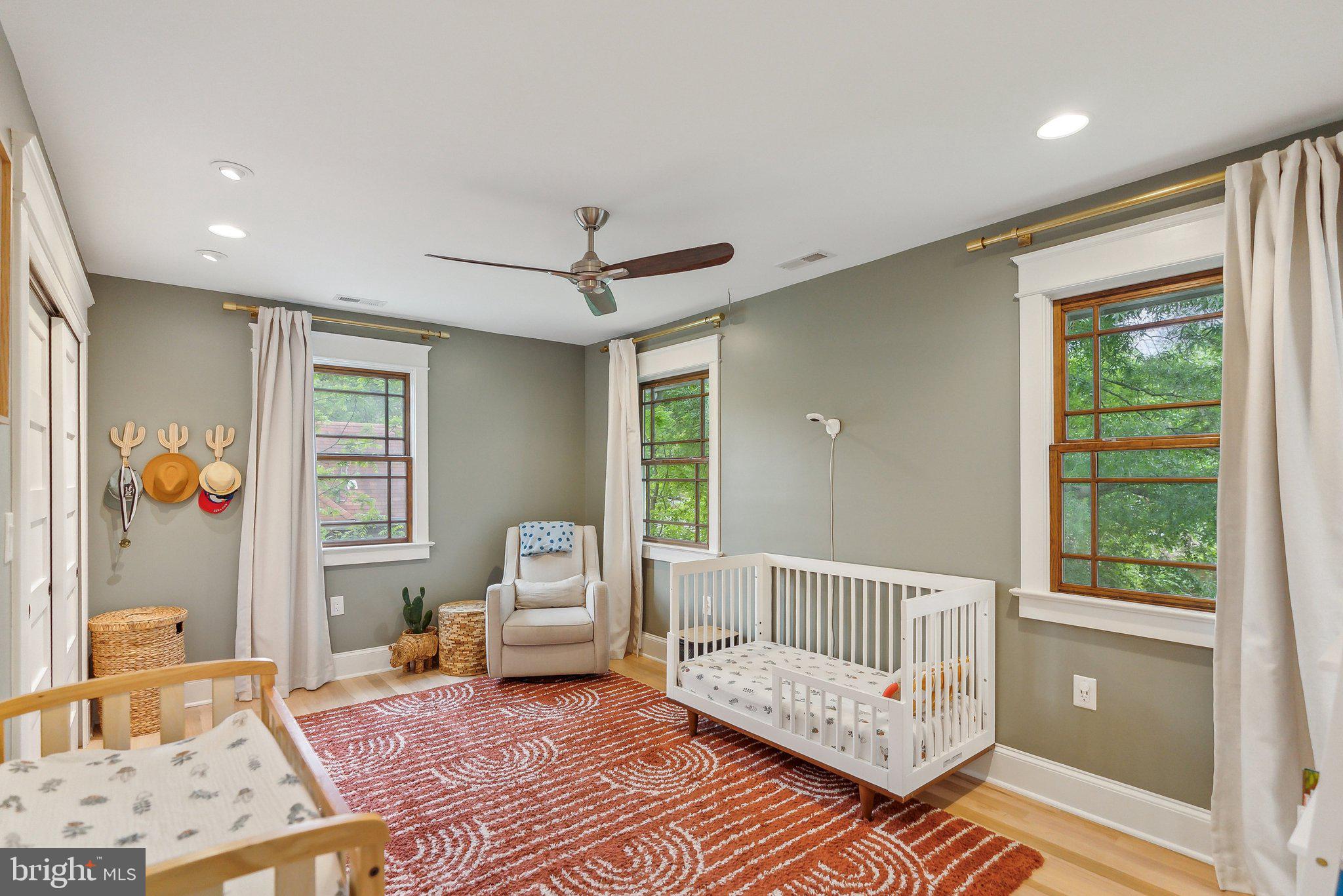 VIRGINIA HILLS - Residential