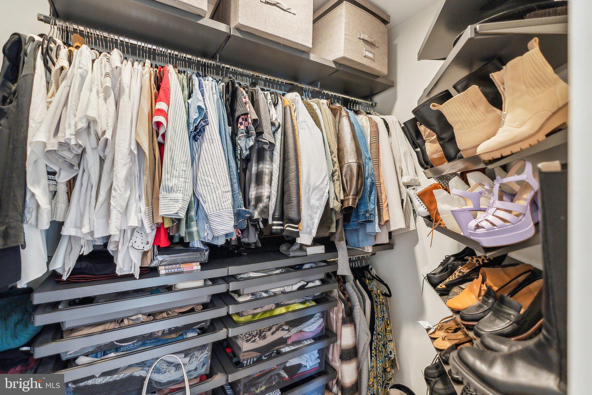 VIRGINIA HILLS - Residential