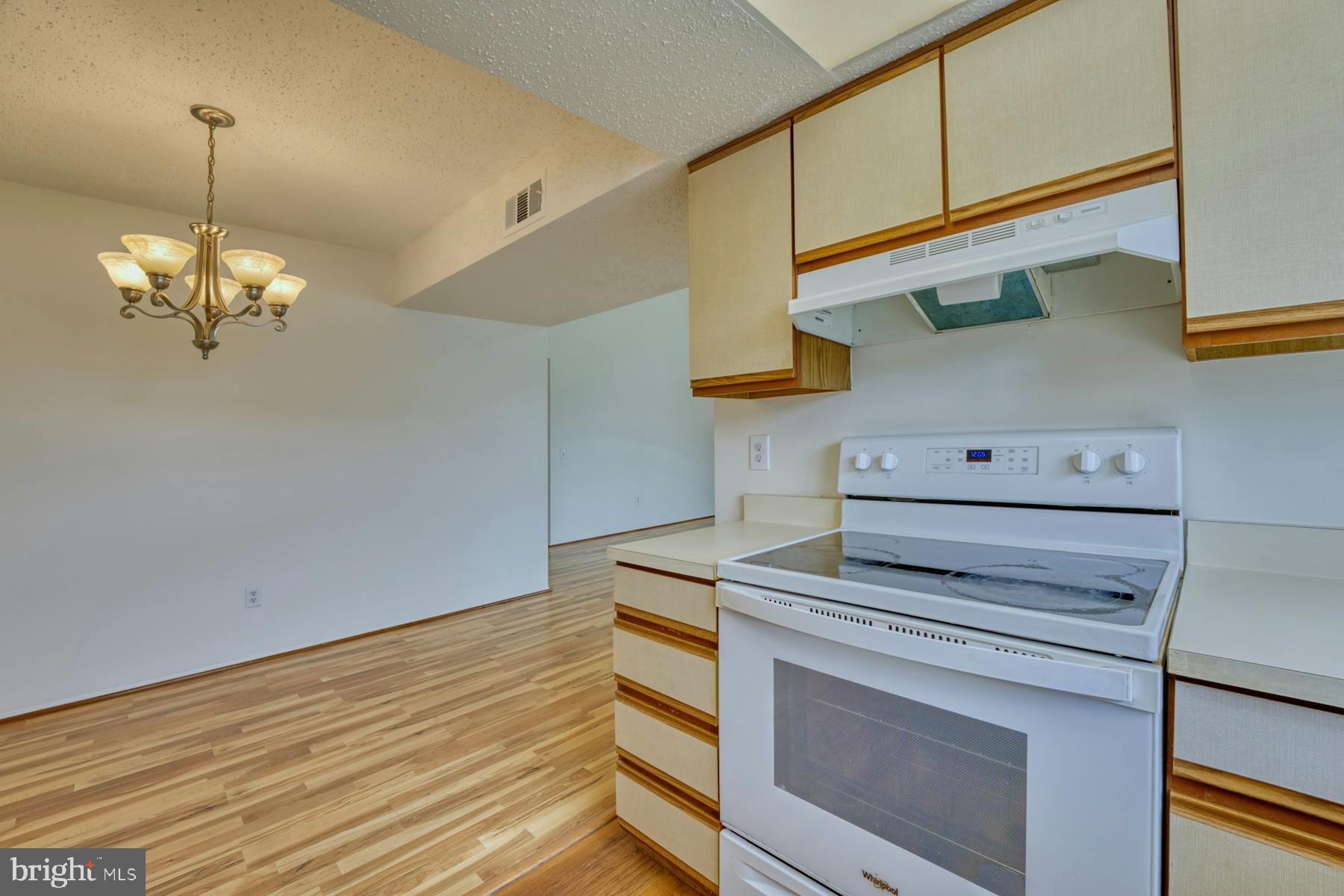 FOX CHAPEL AT TUDOR KNOLLS - Residential