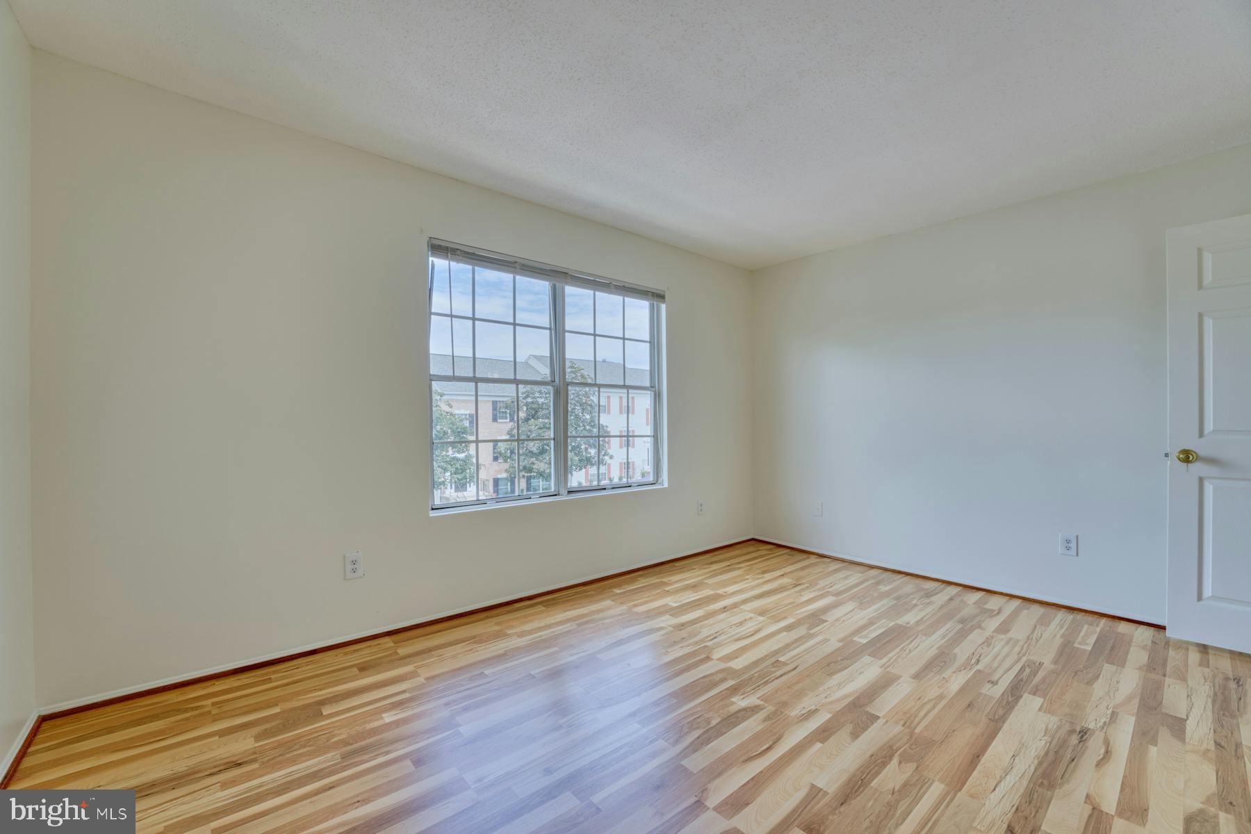 FOX CHAPEL AT TUDOR KNOLLS - Residential