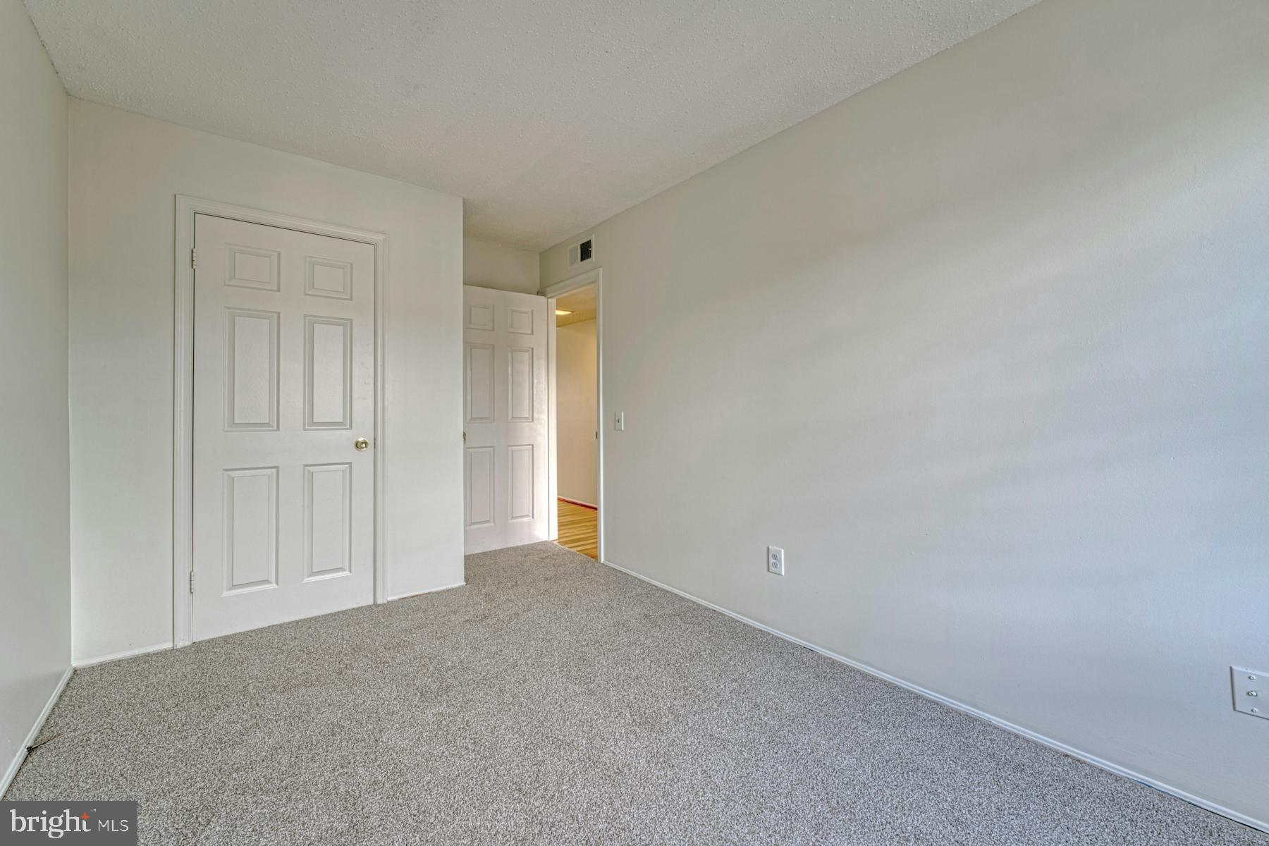 FOX CHAPEL AT TUDOR KNOLLS - Residential