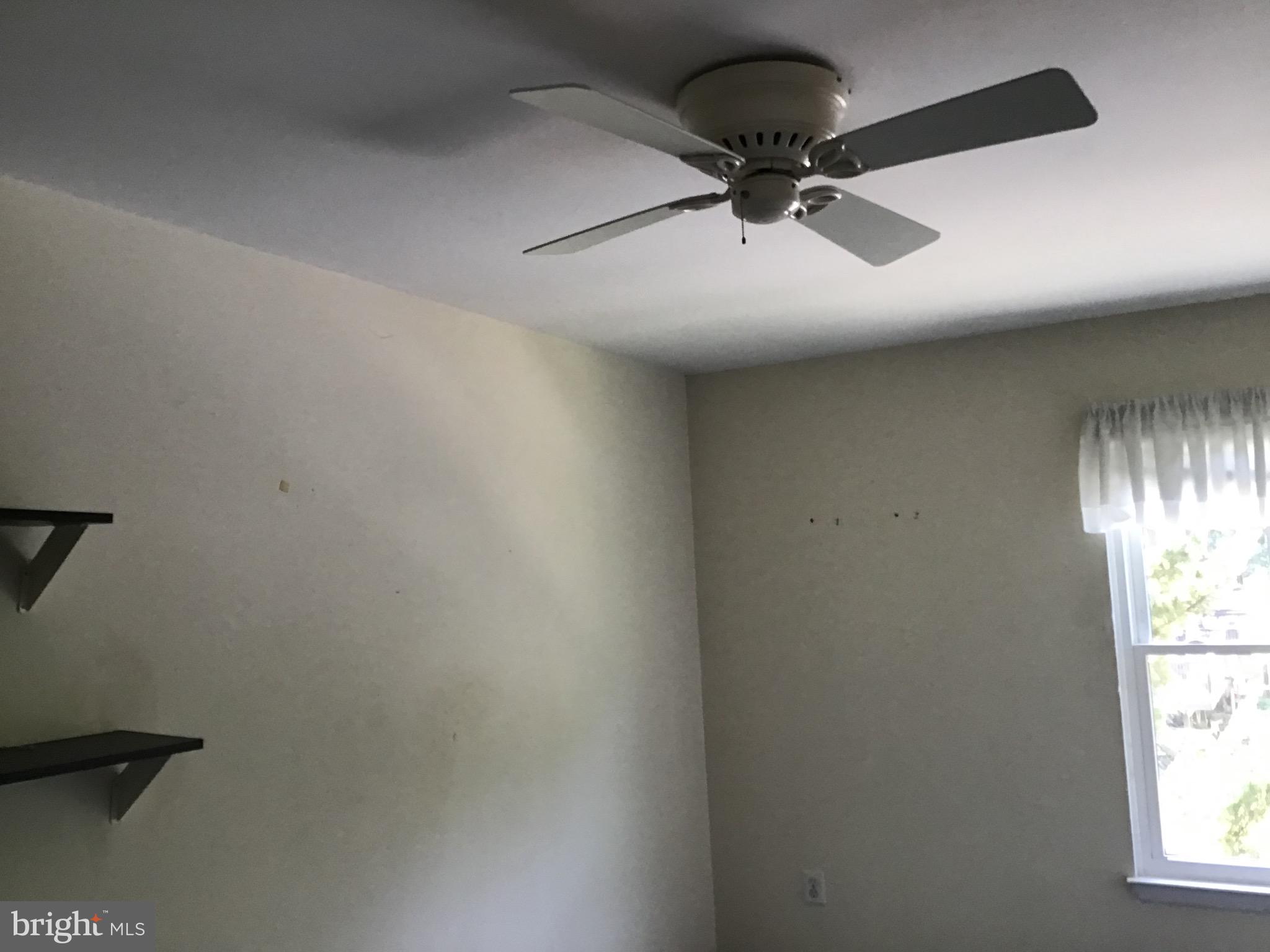 SEVEN COURTS - Residential