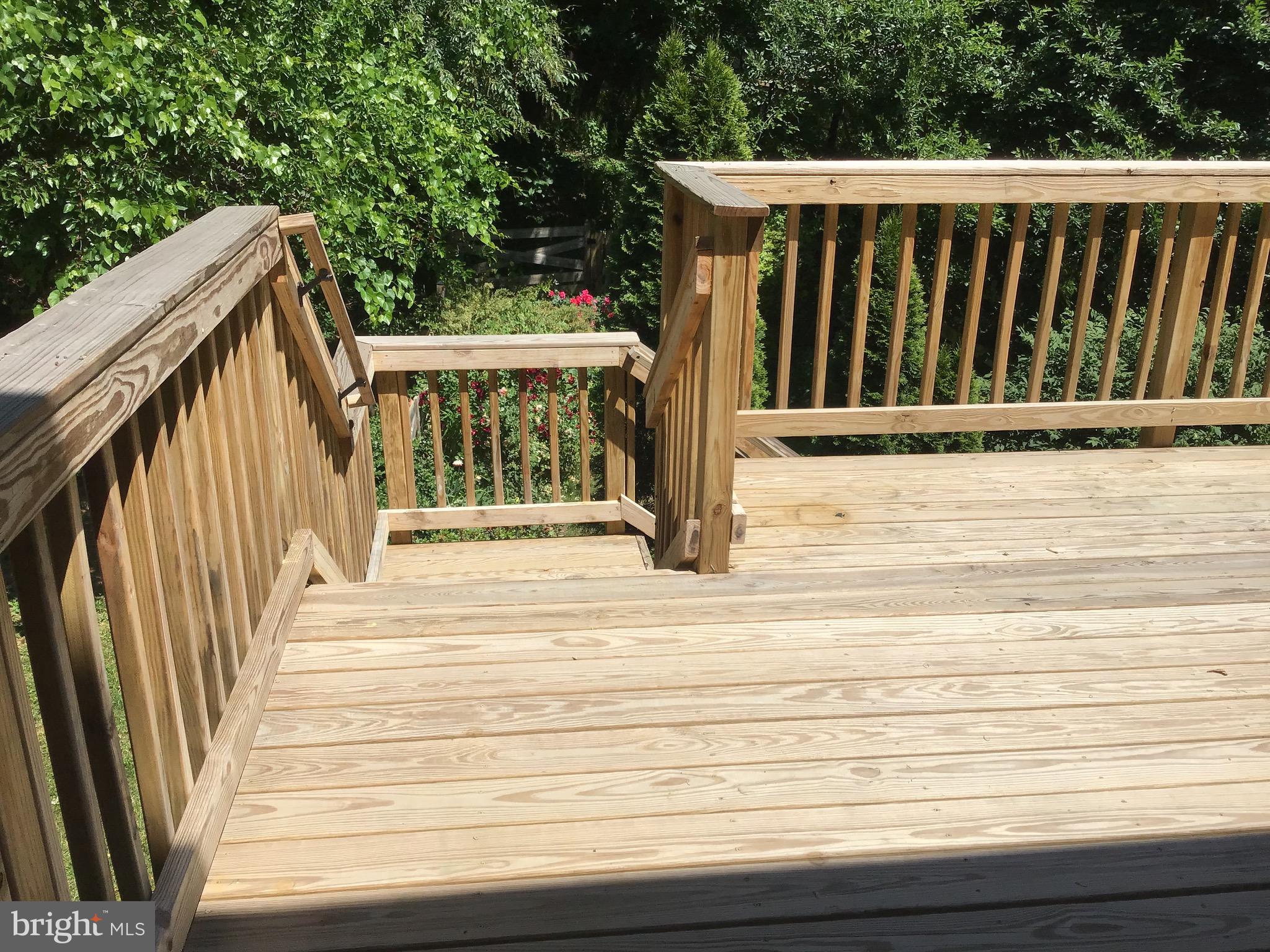 SEVEN COURTS - Residential