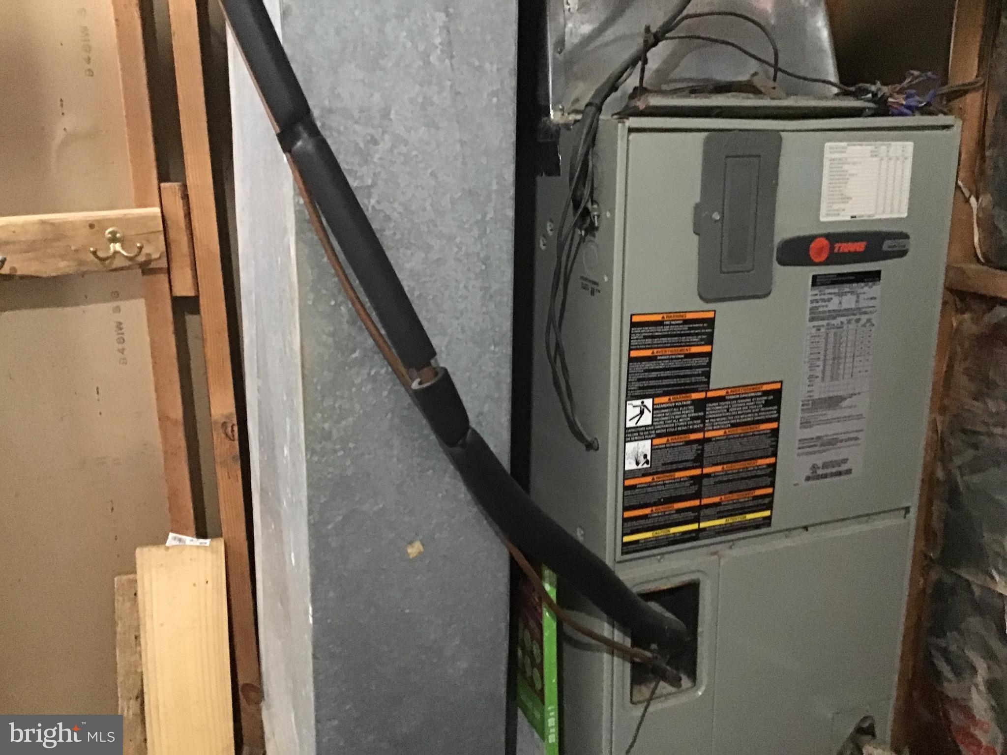 SEVEN COURTS - Residential