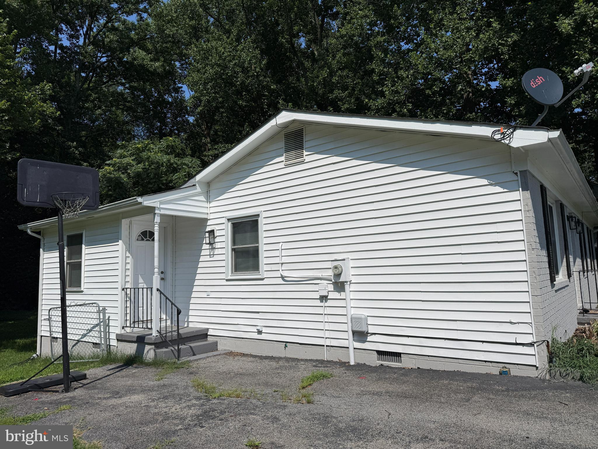 CLIFFTON ON THE POTOMAC - Residential