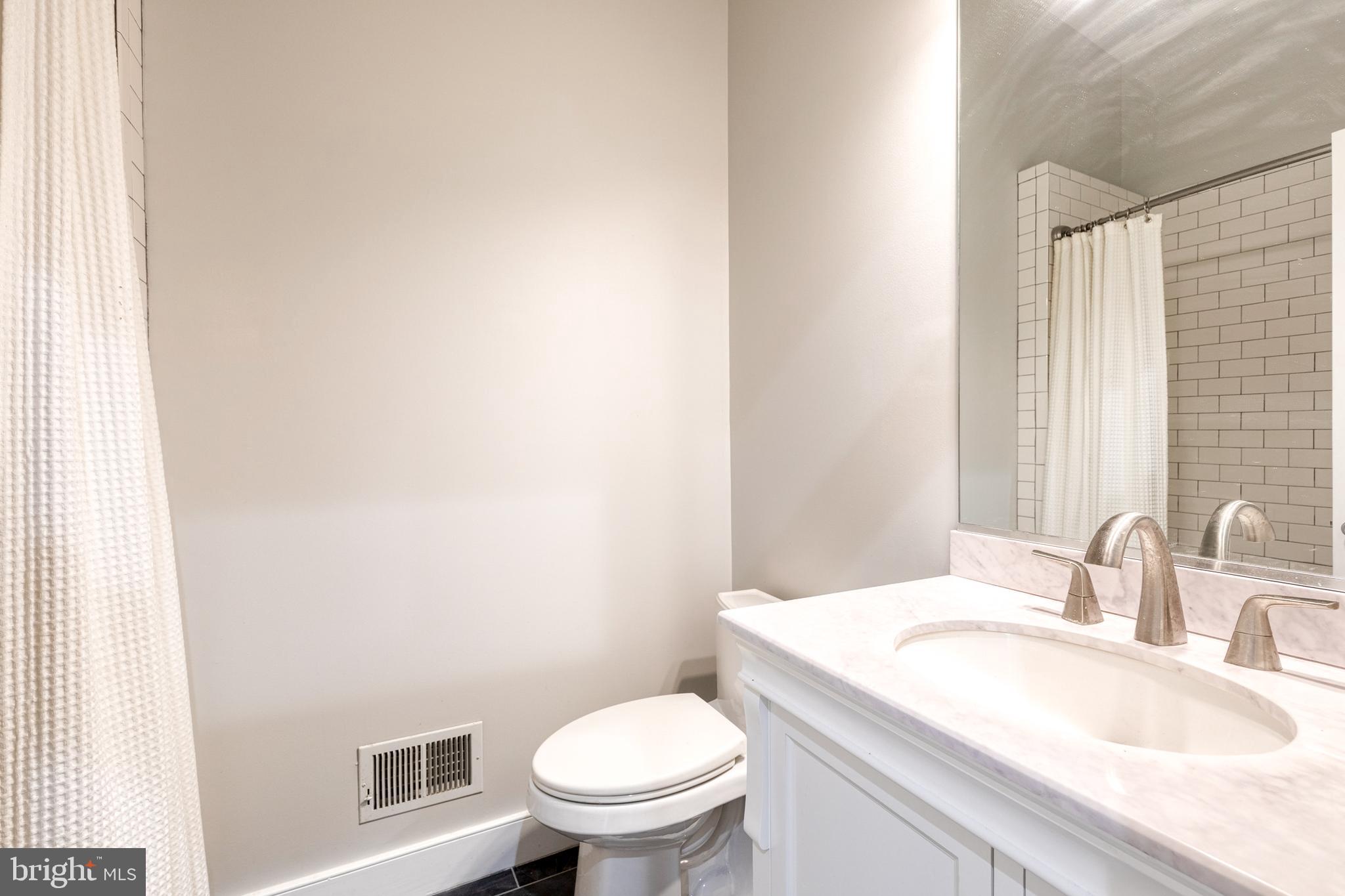 FEDERAL HILL HISTORIC DISTRICT - Residential Lease