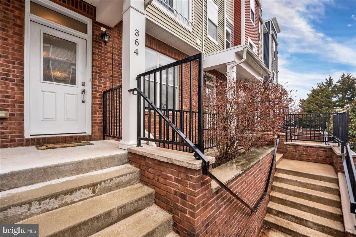 PARKVIEW AT WEST 7TH - Residential