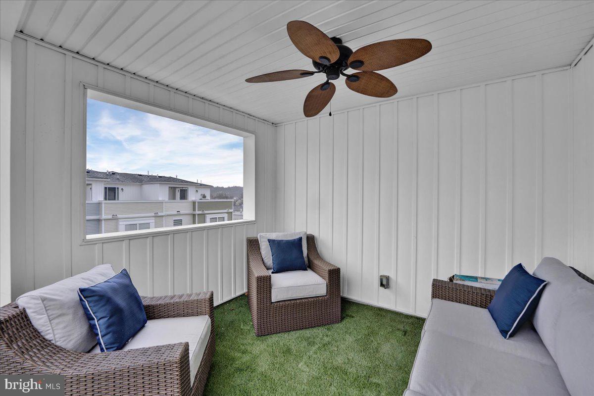 PARKVIEW AT WEST 7TH - Residential