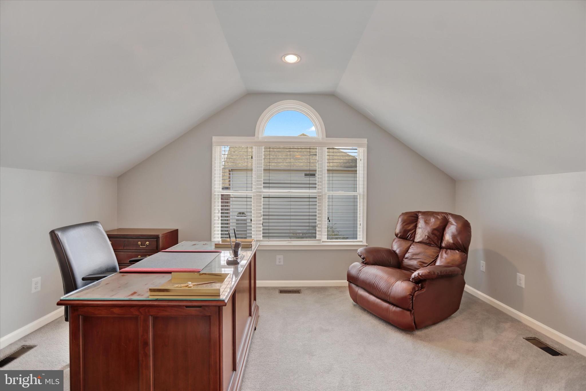 COLD SPRING HUNT - Residential