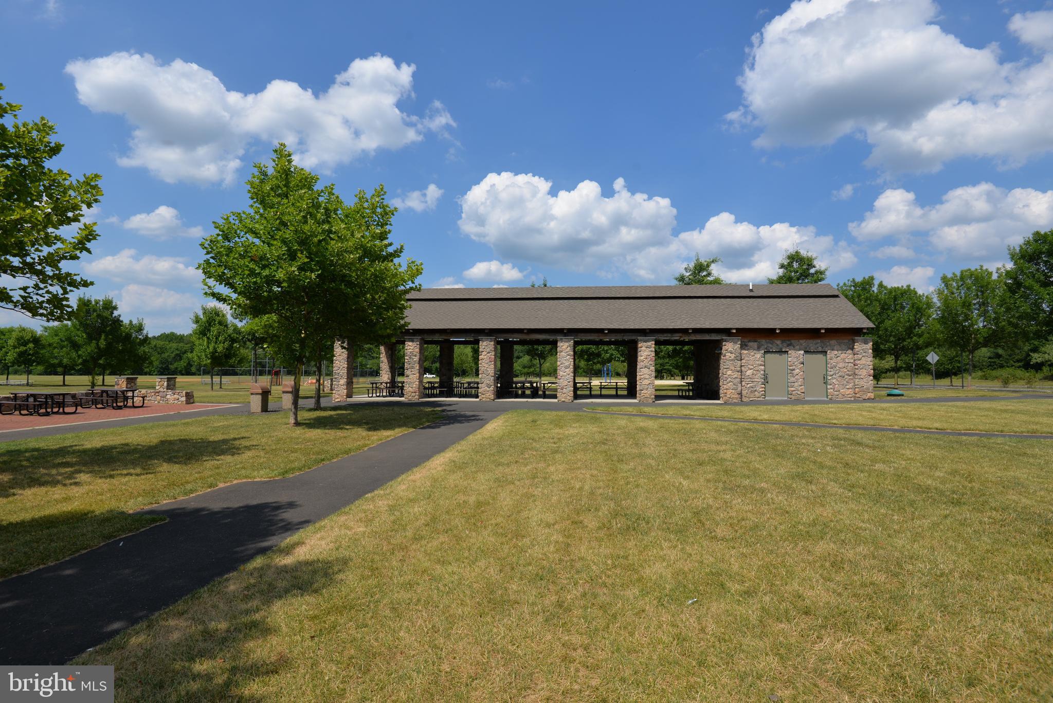 COLD SPRING HUNT - Residential