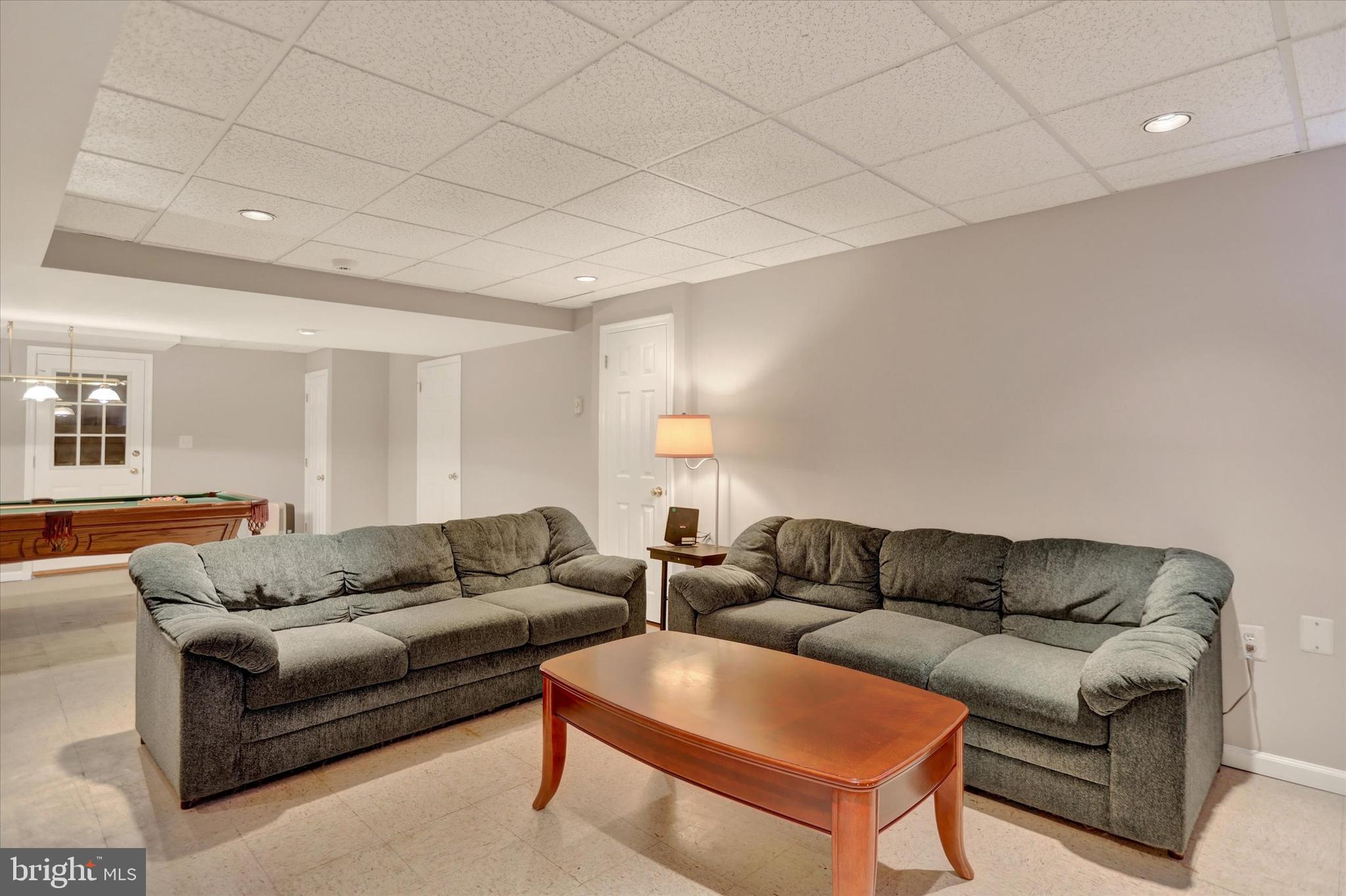 COLD SPRING HUNT - Residential