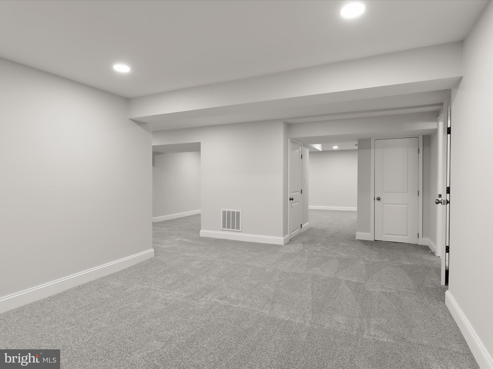 GABLES AT SUMMIT CHASE - Residential