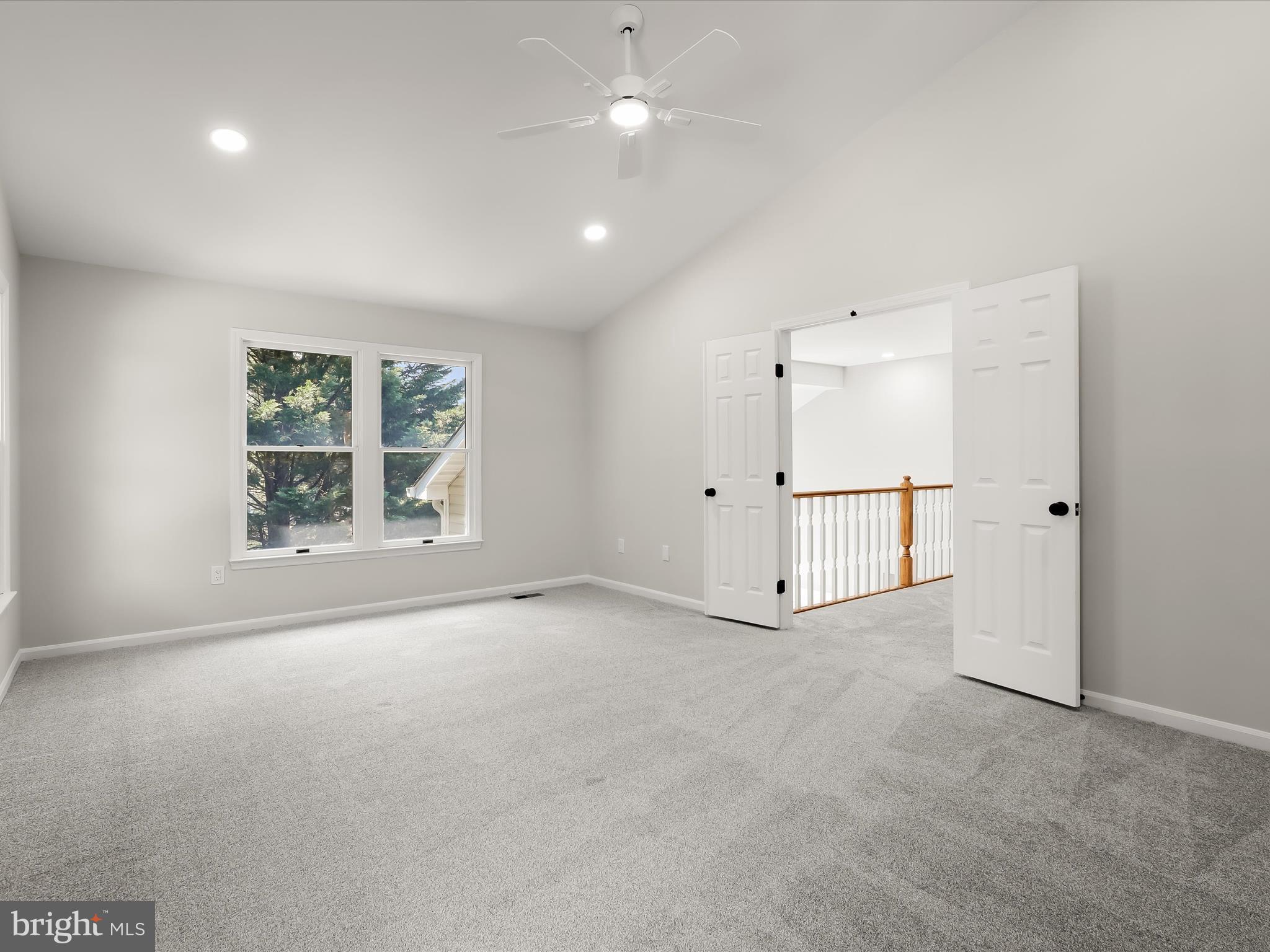 GABLES AT SUMMIT CHASE - Residential