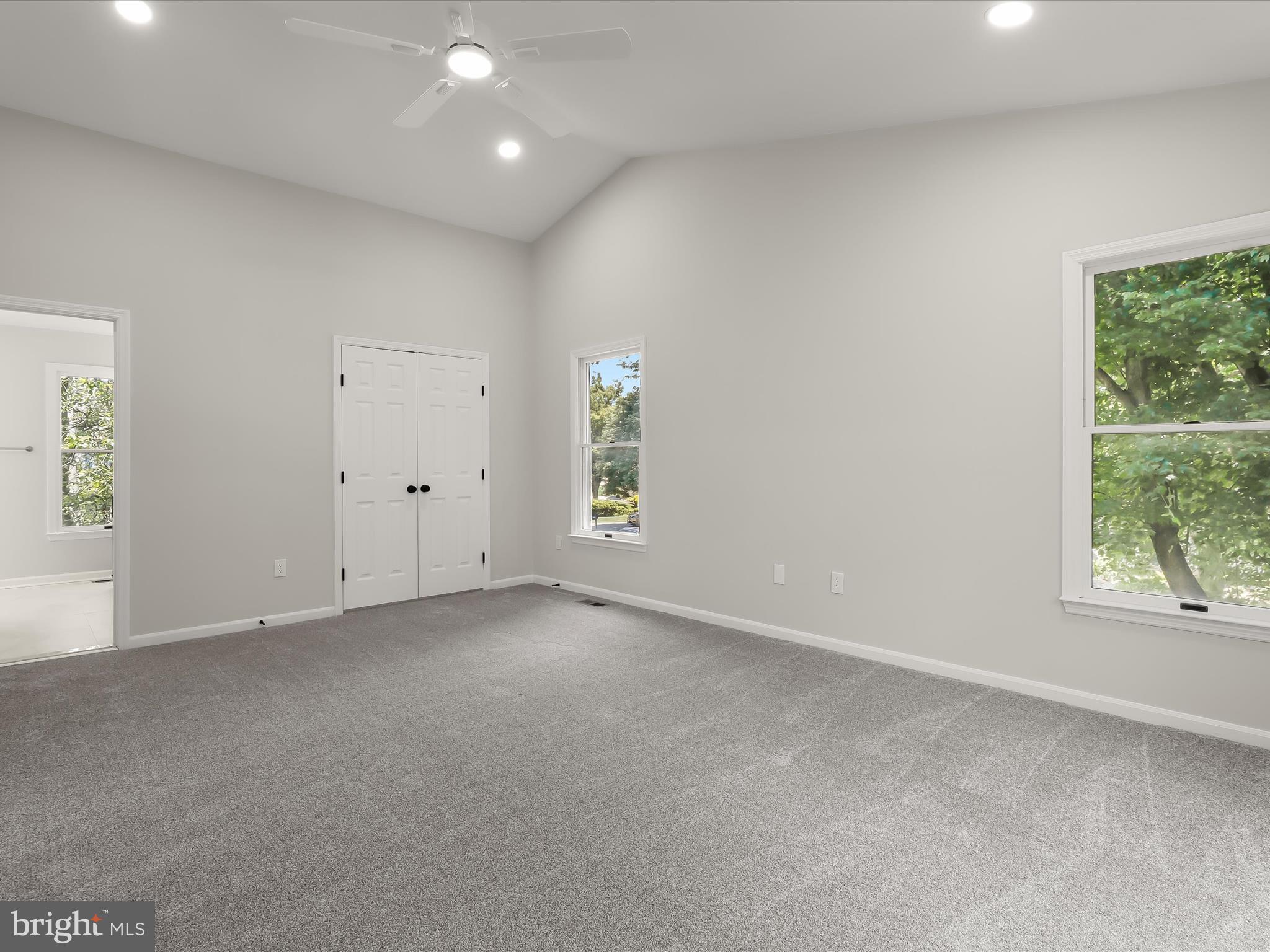 GABLES AT SUMMIT CHASE - Residential