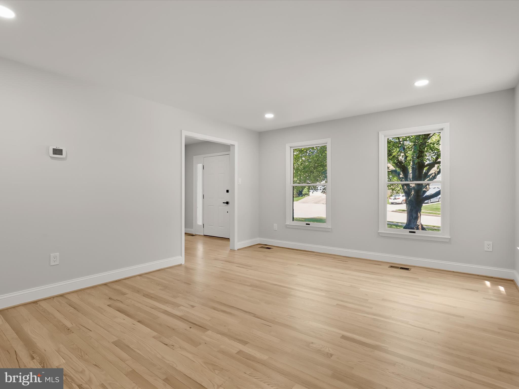 GABLES AT SUMMIT CHASE - Residential