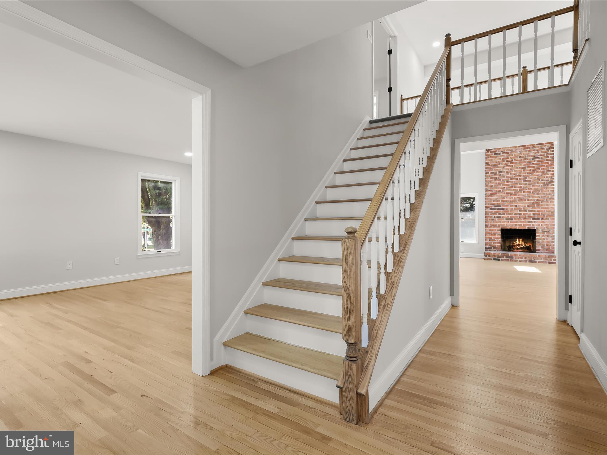 GABLES AT SUMMIT CHASE - Residential
