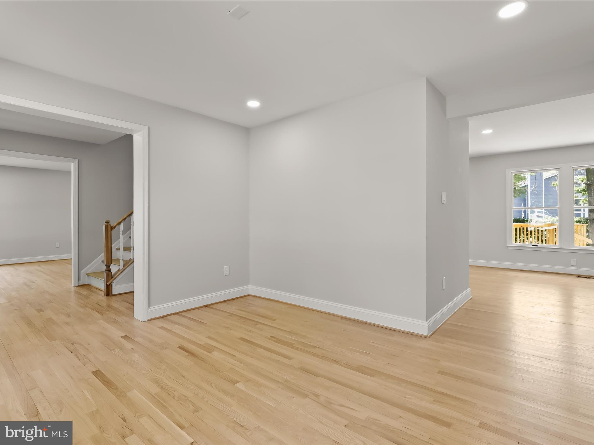 GABLES AT SUMMIT CHASE - Residential
